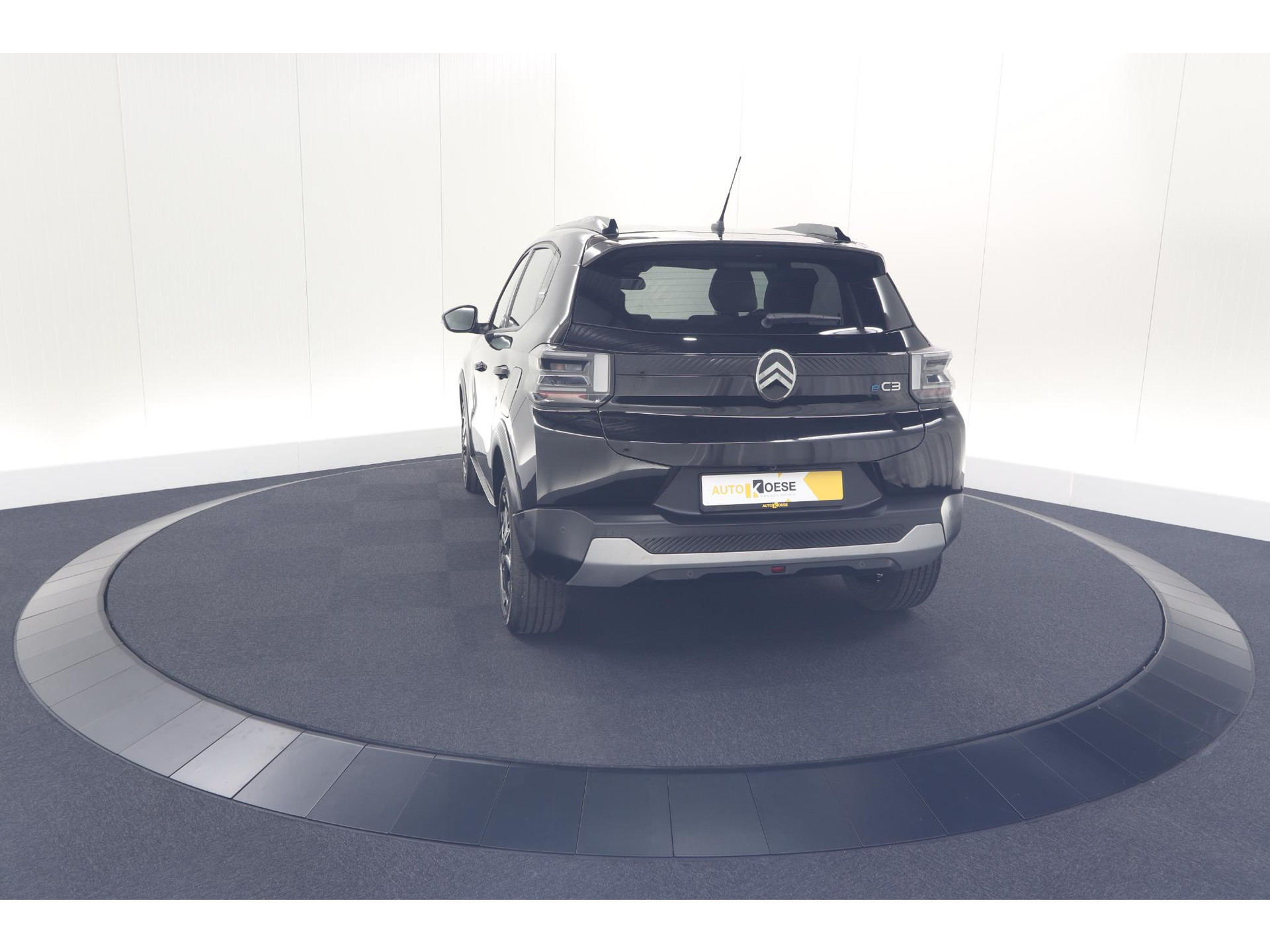 Citroen Ë-C3 Max 113pk 44 kWh | 7 KW Laadfunctie | Camera | Navigatie | Apple Carplay | Parkeersensoren