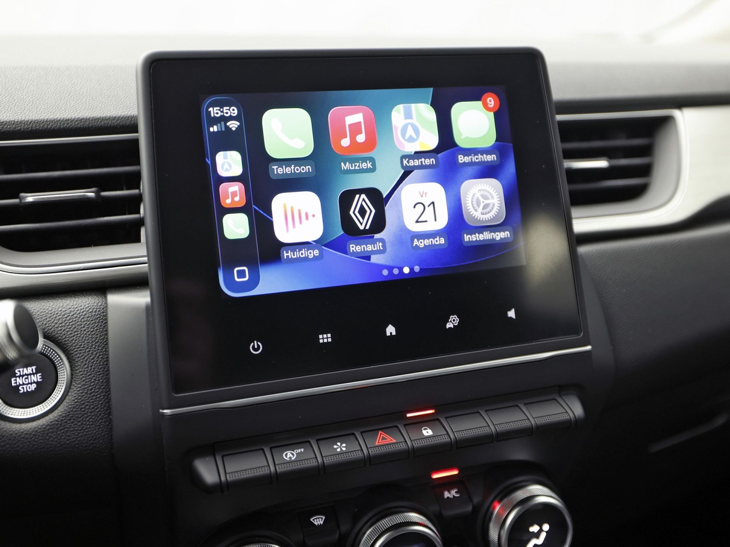 Renault Captur 1.3 TCe 140 Intens Sport 140Pk Automaat (VIRTUAL COCKPIT, APPLE CARPLAY, GROOT NAVI, CAMERA, CLIMATE, SPORTSTOELEN, LEDER, GETINT GLAS, CRUISE, NIEUWSTAAT)