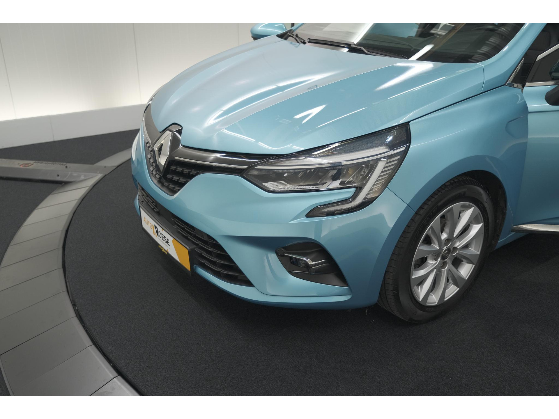 Renault Clio TCe 100 Intens | Navigatie | Apple Carplay | Parkeersensoren