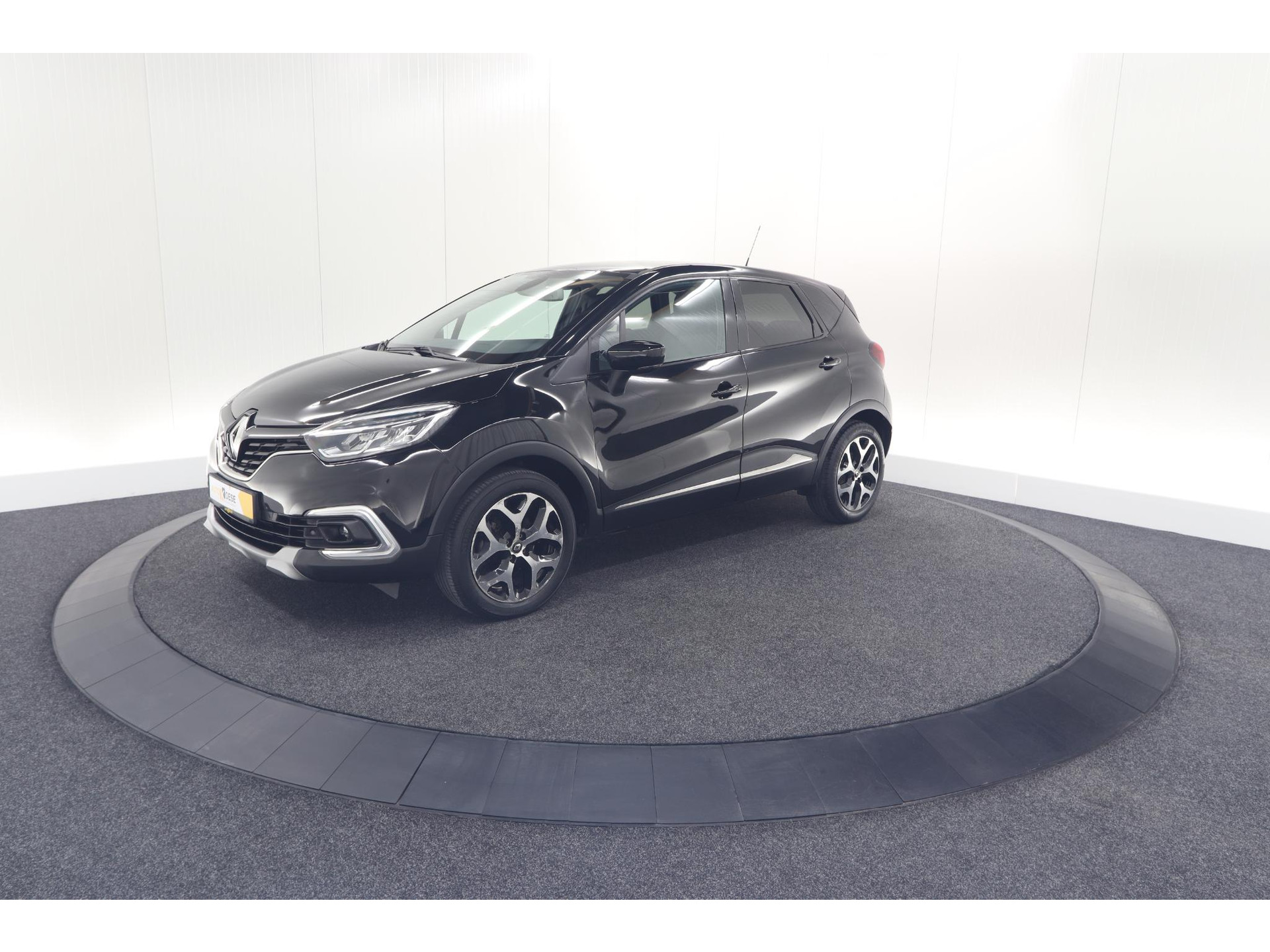 Renault Captur TCe 130 Intens | Camera | Navigatie | Parkeersensoren | Climate Control