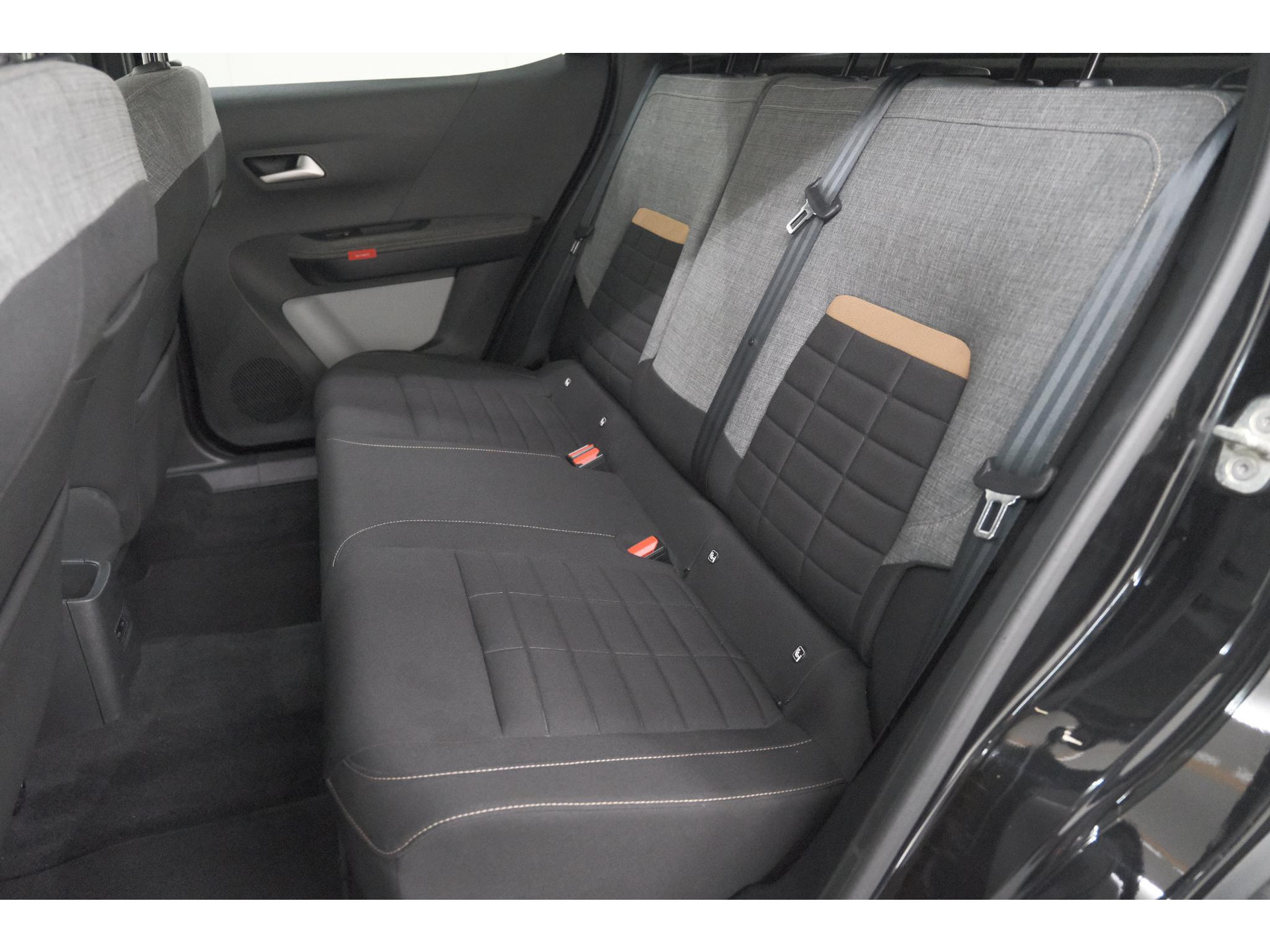 Citroen C3 Aircross 1.2 Turbo 100pk Plus | Camera | Parkeersensoren | Apple Carplay