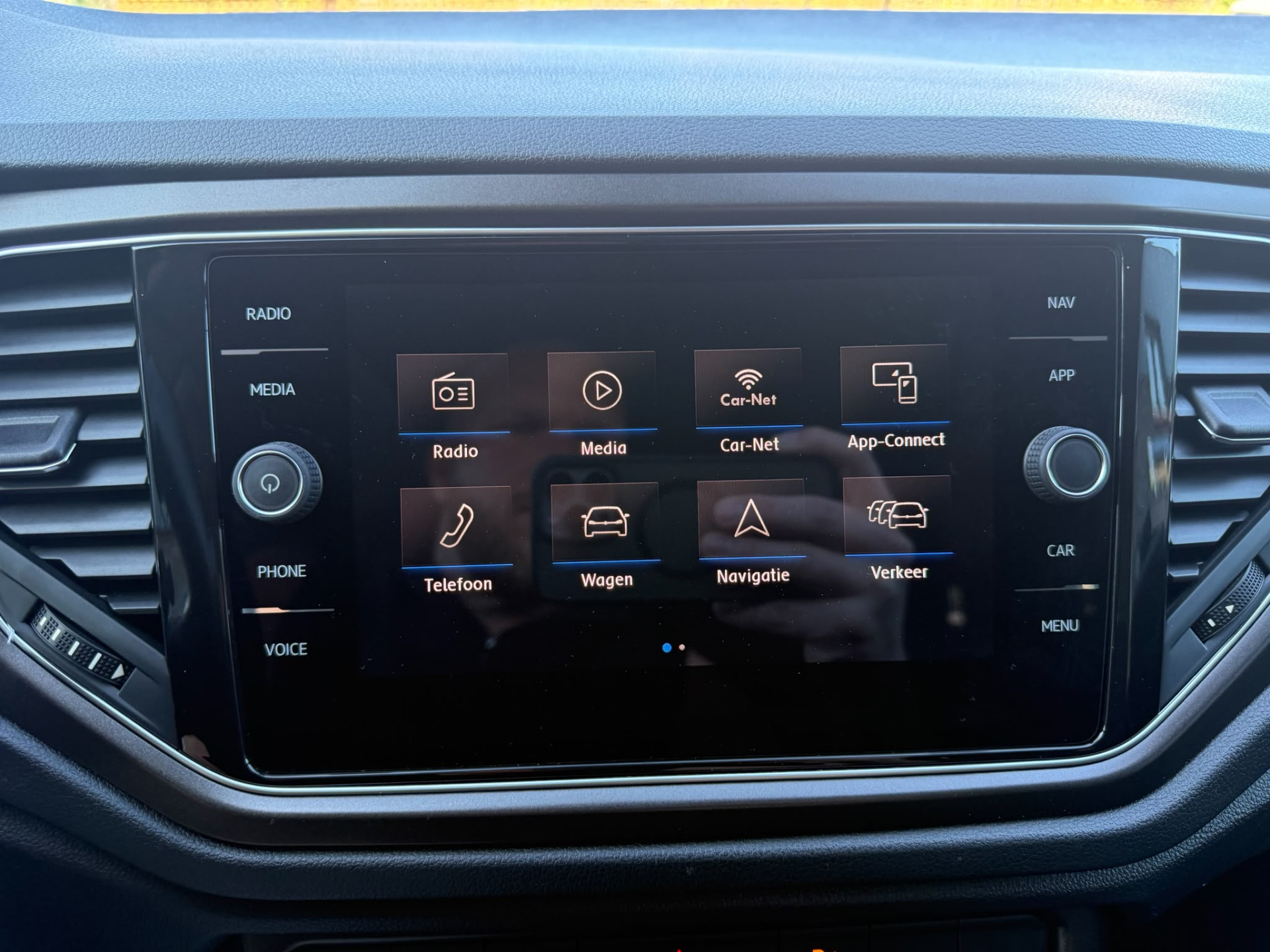 Volkswagen T-Roc 1.0 TSI Style | 1E EGENAAR | 3/6 OF 12MND GARANTIE | PANODAK | ACC | LANE ASSIST | AIRCO |