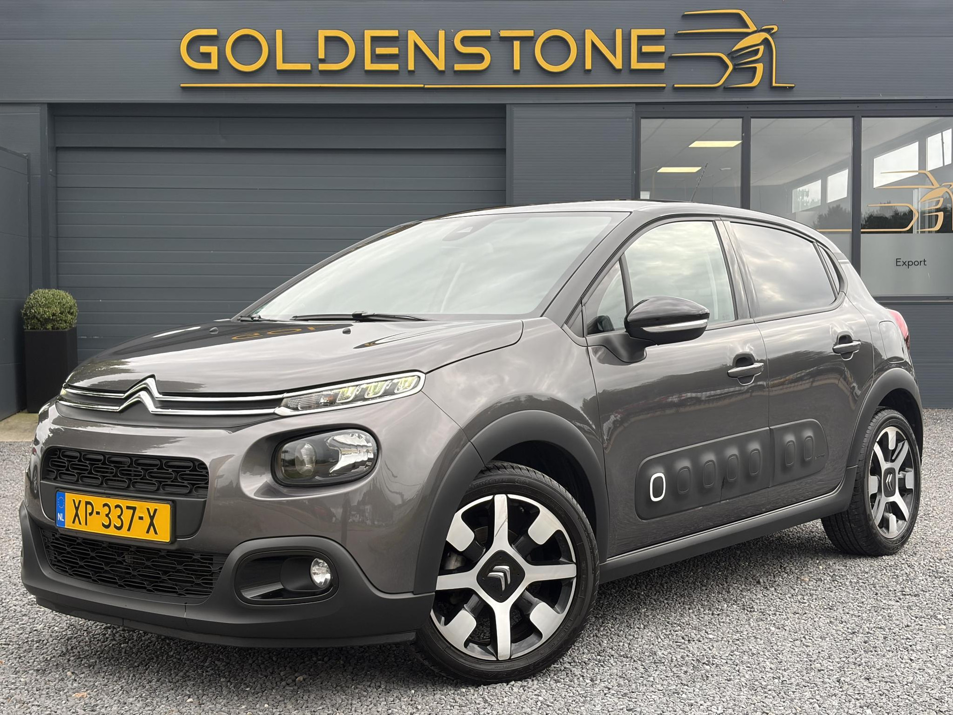 Citroen C3 1.2 PureTech S&S Shine D-riem vv in 02-2025 l 1e Eigenaar l Dealer Onderhouden l 110pk l Navi l Camera l Carplay l Clima l Cruise l Lm velgen l 6 Bak l Rijstrooksensor l Pdc l N.A.P l Apk tot 03-2027