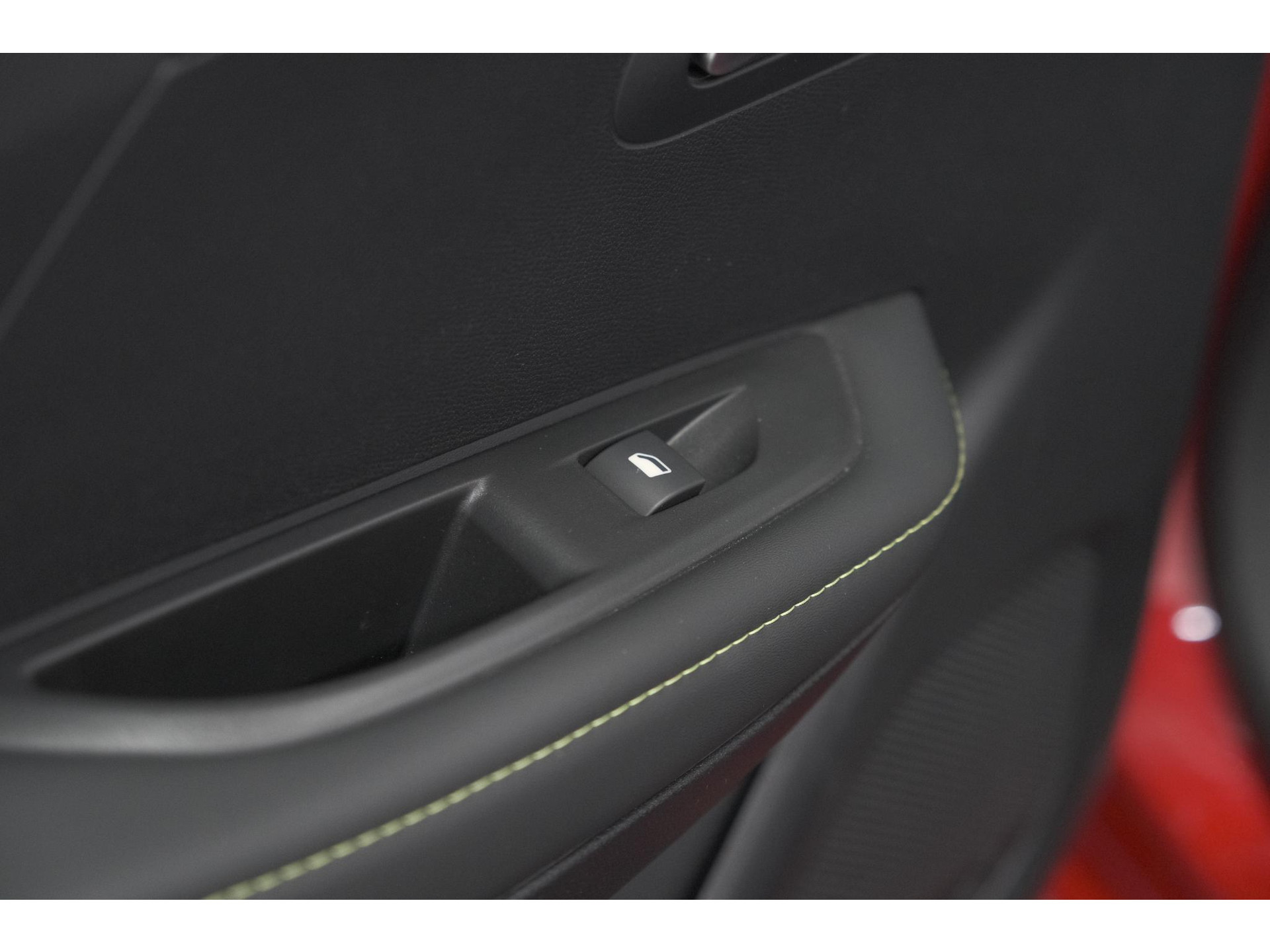 Peugeot 208 PureTech 130 EAT8 GT | Panoramadak | Camera | Apple Carplay | Stoelverwarming