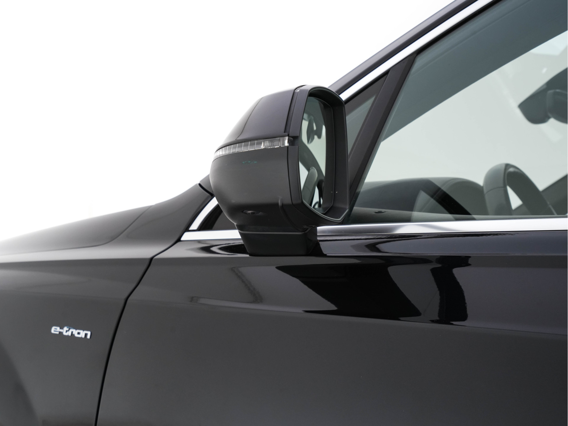 Audi Q7 3.0 TDI e-tron Quattro Sport (Plug-In) Aut. *PANO | LEATHER | ADAPTIVE-CRUISE | MATRIX-LED | BOSE-AUDIO | BLINDSPOT | MEMORY-PACK | DIGI-COCKPIT | HEATED-SPORTSEATS | NAVI-FULLMAP | CAMERA | HEAD-UP | SHIFTPADDLES | TOWBAR | 21"*