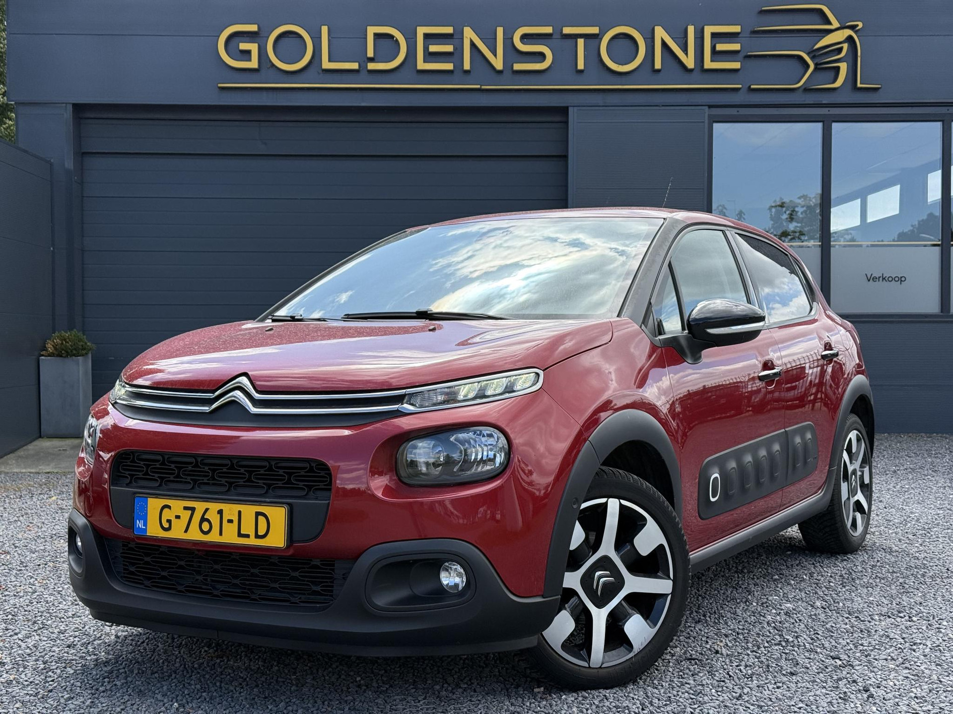 Citroen C3 1.2 PureTech S&S Shine 110pk,D-riem vv in 2023,2e Eigenaar,Camera,Navi,Clima,Cruise,Pdc V+A,APK tot 01-2027