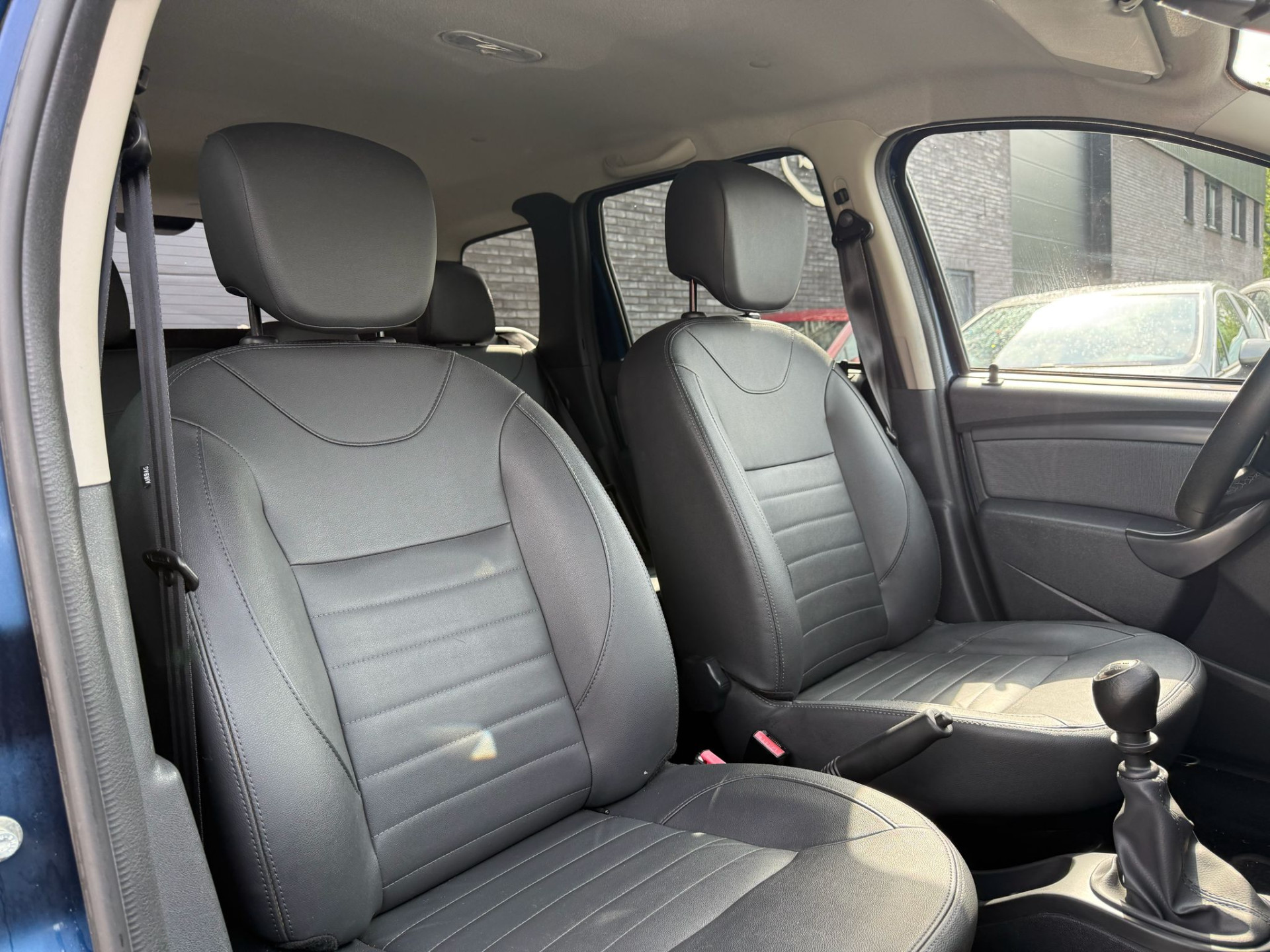 Dacia Duster 1.2 TCe 4x2 Blackshadow | 1E EIGENAAR | 3/6/12MND GARANTIE | CRUISE | NAVI | DAB | AIRCO | LMV | ELECRAMEN |