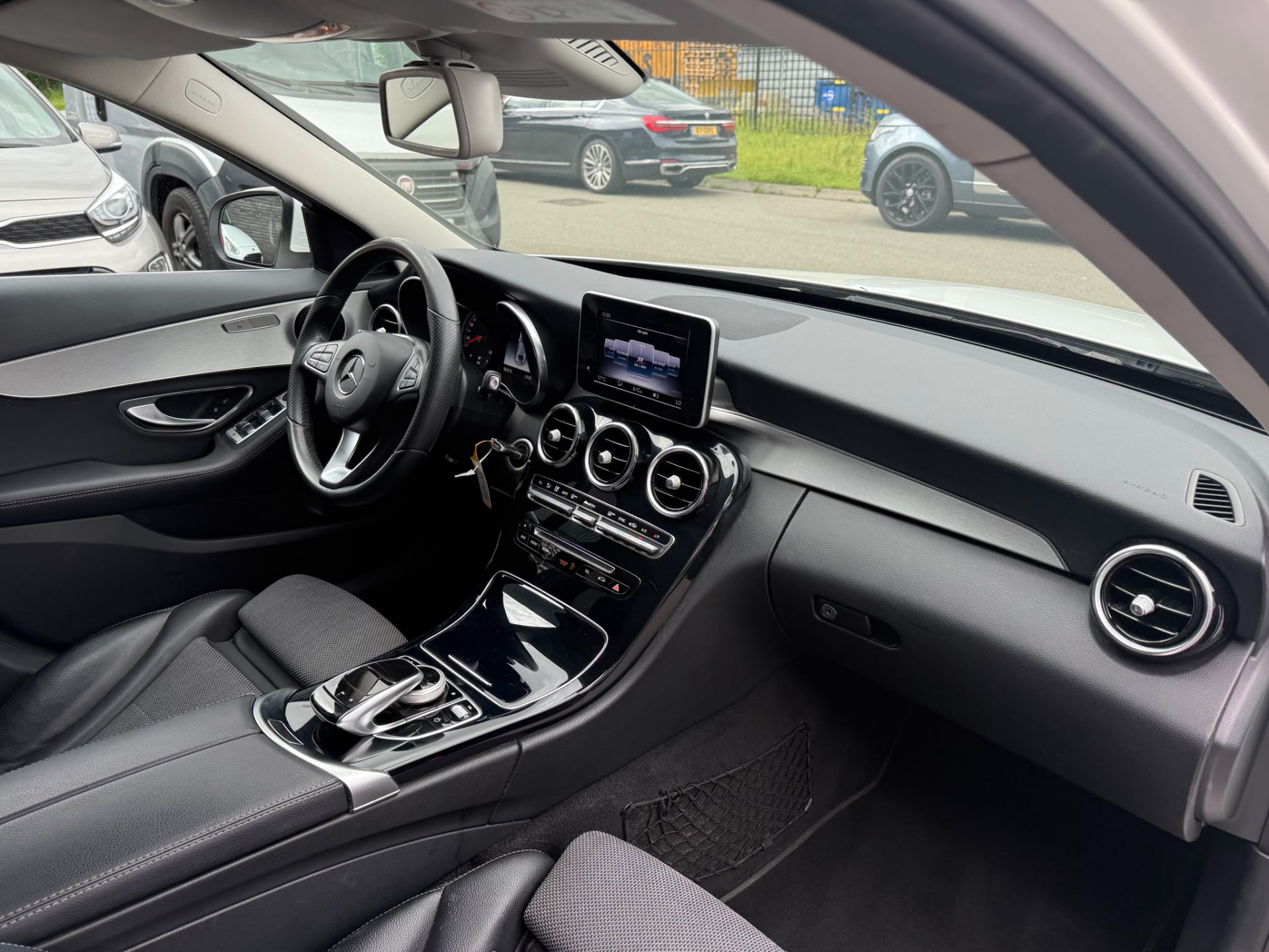 Mercedes-Benz C-klasse 200 Premium Plus | 1E EIGENAAR | 3/6/12MND GARANTIE| LED | CRUISE | SFEER | STOELVERWM. | NAVI |