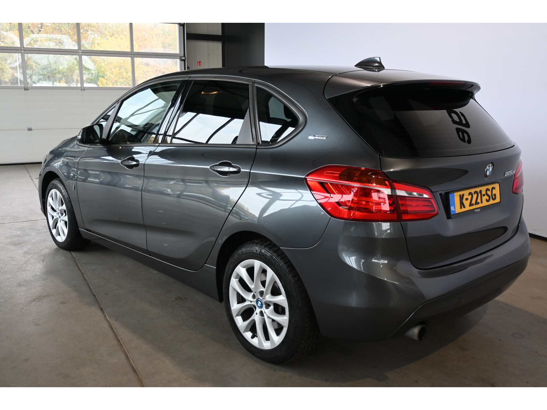 BMW 2-serie Active Tourer 225xe iPerformance Executive Automaat Navigatie Goed Onderhouden! Inruil Mogelijk!