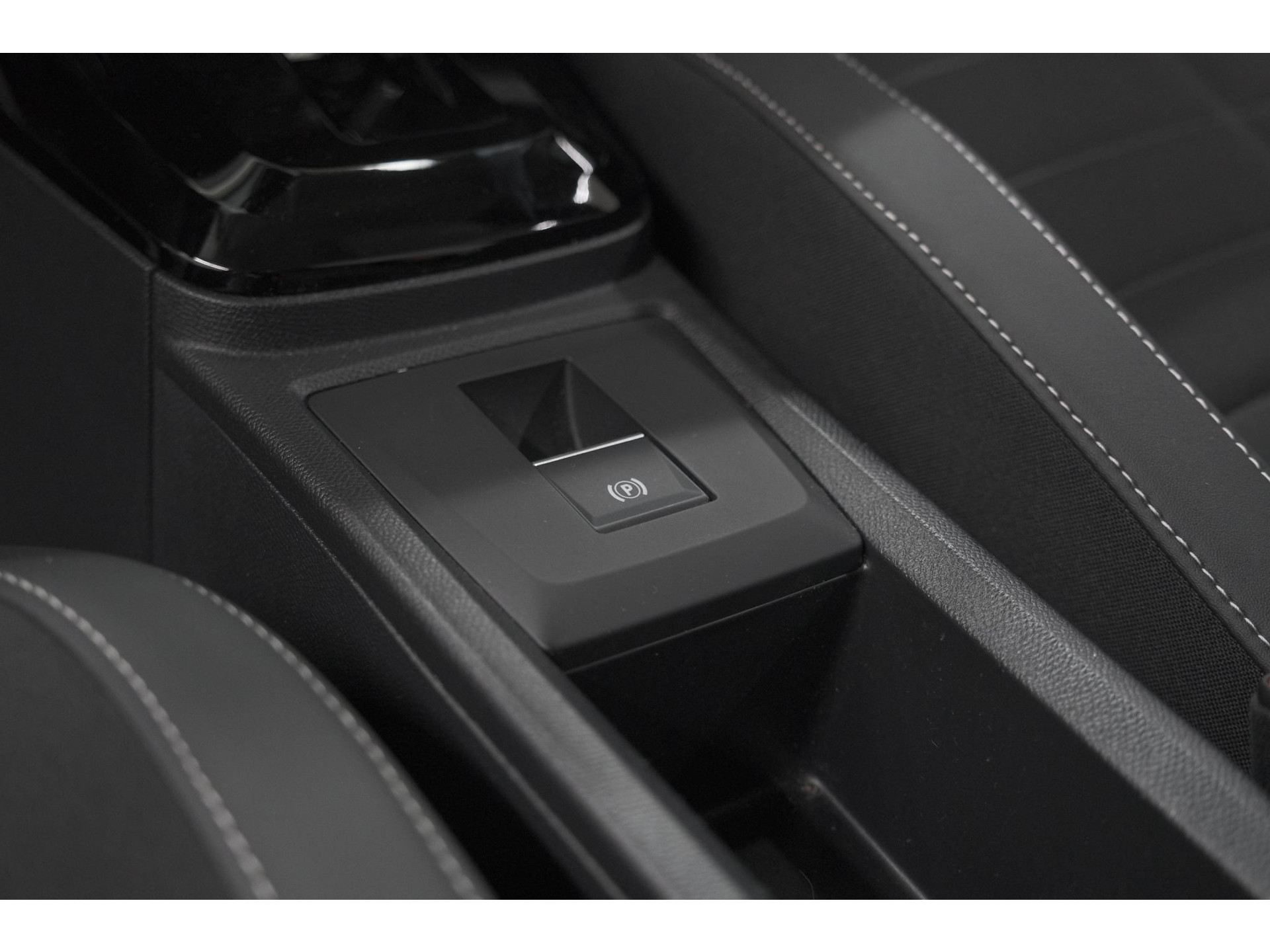 Citroen Ë-C3 Max 113pk 44 kWh | 7 KW Laadfunctie | Camera | Navigatie | Apple Carplay | Parkeersensoren