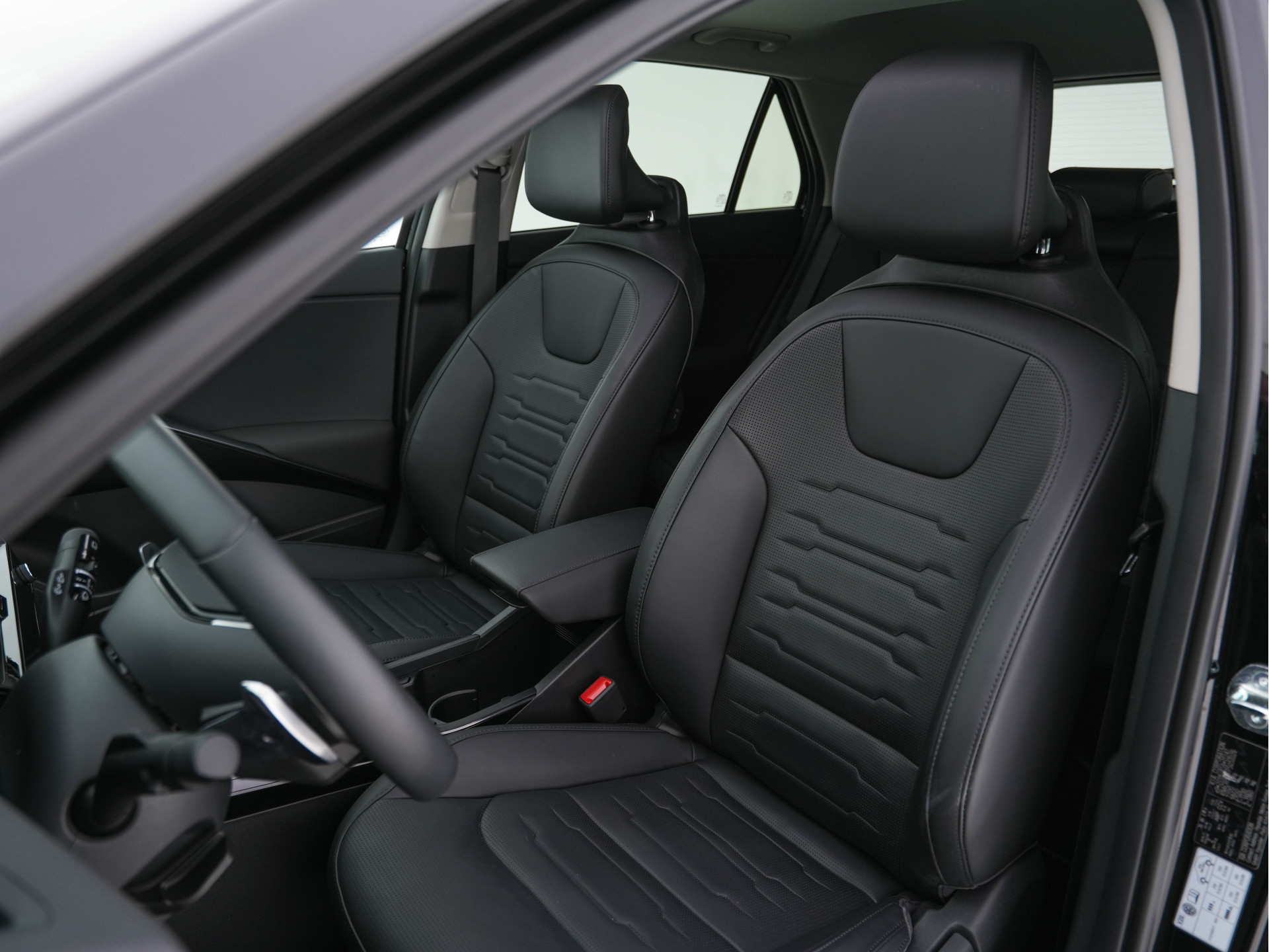 Kia Niro EV DynamicPlusLine 64.8 kWh [ 3-Fase ] (INCL-BTW) Aut. *PANO | HEAD-UP | LEATHER | DIGI-COCKPIT | NAVI-FULLMAP | DAB | ADAPT.CRUISE | CAMERA | COMFORT-SEATS | KEYLESS | DIGI-COCKPIT | SHIFT-PADDLES | HEATED-SEATS | CARPLAY | LANE-