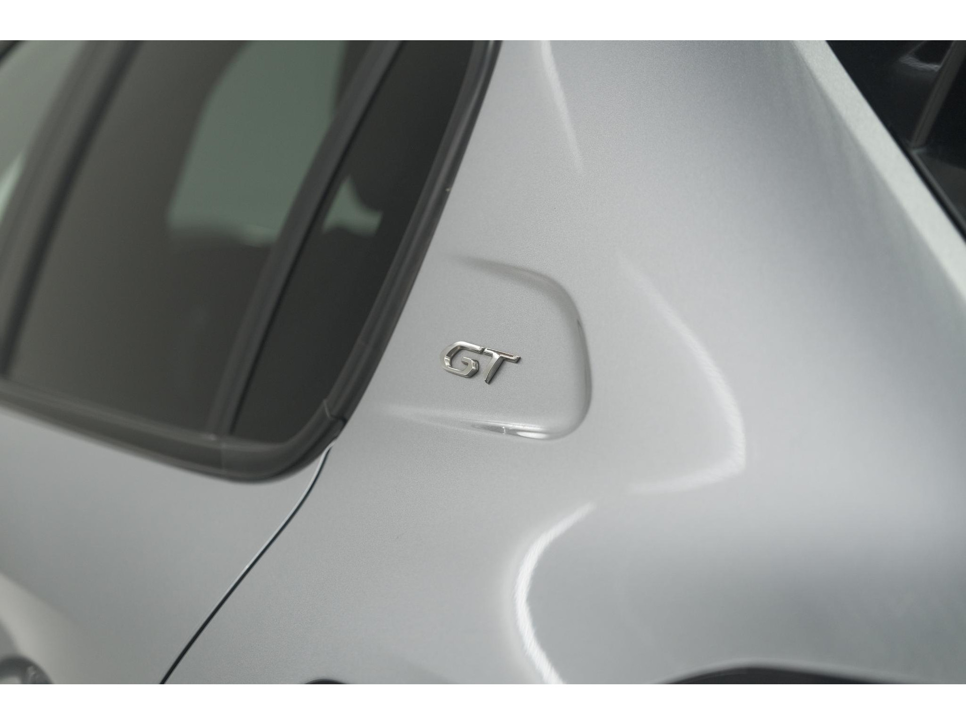Peugeot 208 PureTech 131 EAT8 GT | Camera | Dodehoekdetectie | Navigatie | Carplay