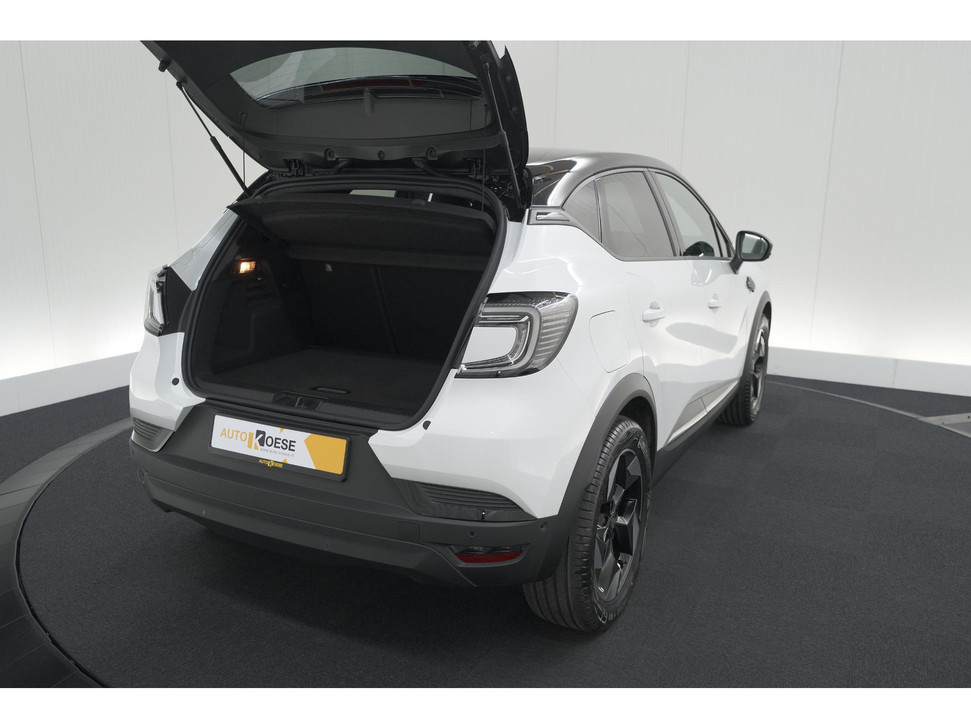 Renault Captur 1.8 E-Tech full hybrid 160 techno | Camera | Adaptieve Cruise Control | Navigatie