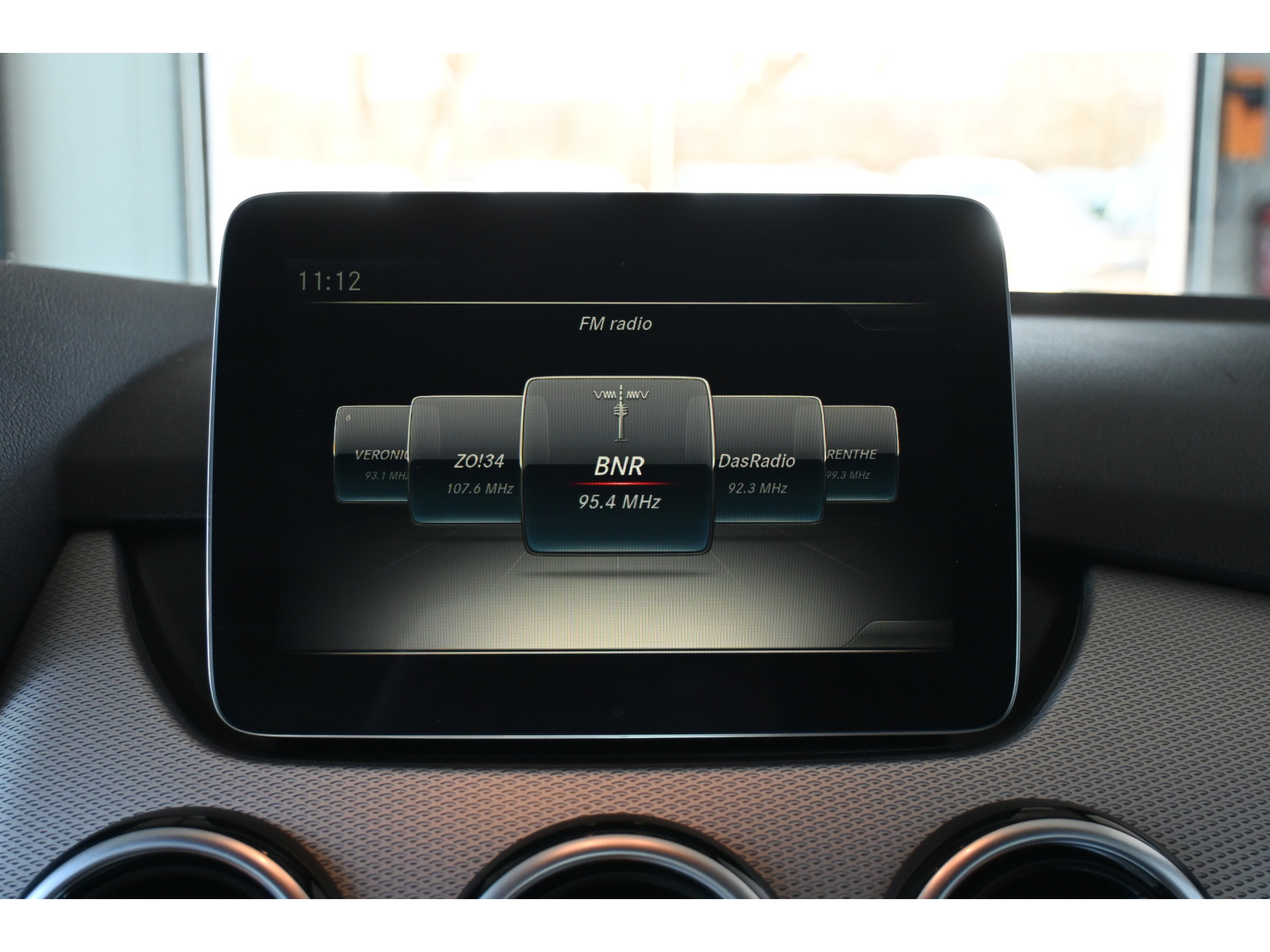 Mercedes-Benz B-klasse 180 Ambition Automaat Clima Navigatie LED Rijklaarprijs! Inruil Mogelijk!