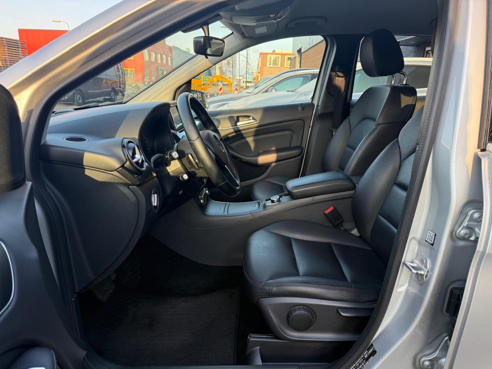 Mercedes-Benz B-klasse 180 Ambition | 2E EIGENAAR |3/6/12MND GARANTIE | AUTOMAAT | CRUISE | NAVI | XENON | LMV |