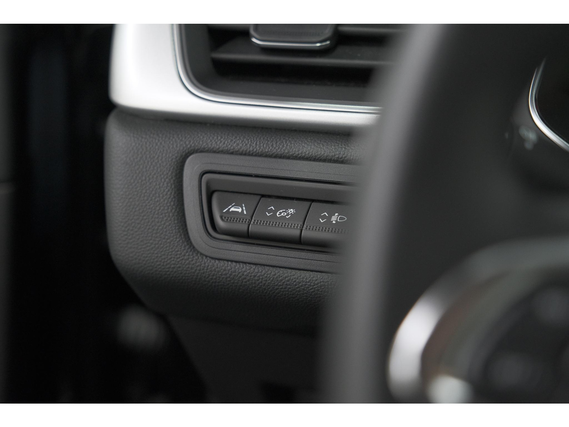 Renault Captur Mild Hybrid 140 EDC Intens | Camera | Navigatie | Parkeersensoren | Stoelverwarming
