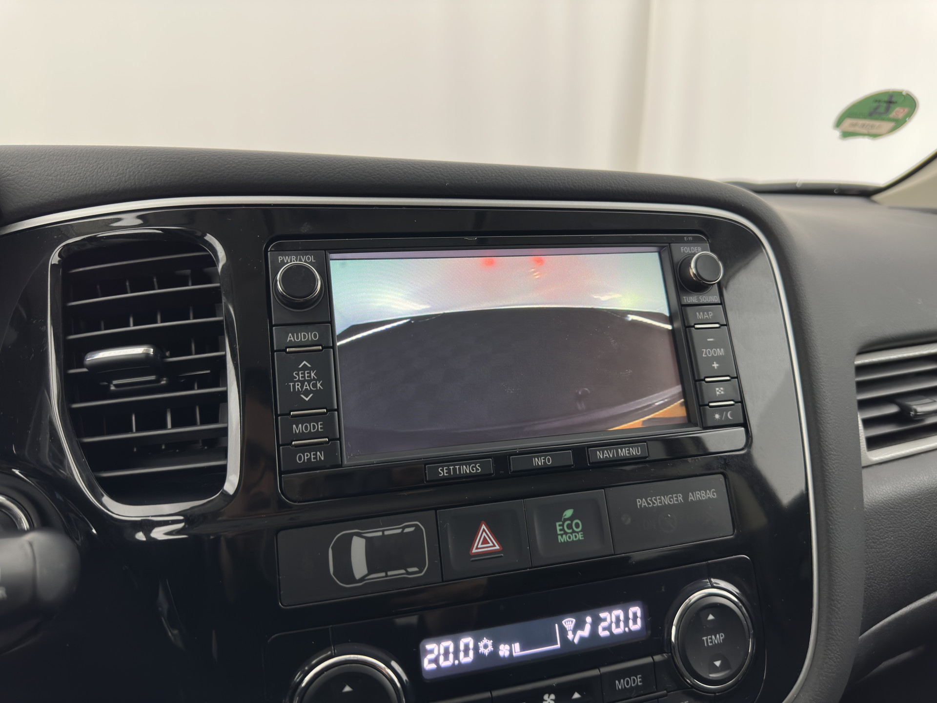 Mitsubishi Outlander 2.0 PHEV Business Edition X-Line (INCL-BTW) Aut. *LEATHER-FABRIC | NAVI-FULLMAP | KEYLESS | CAMERA | COMFORT-SEATS | ECC | CRUISE | PRIVACY-GLASS | SHIFT-PADDLES |  TOWBAR | 18''ALU*