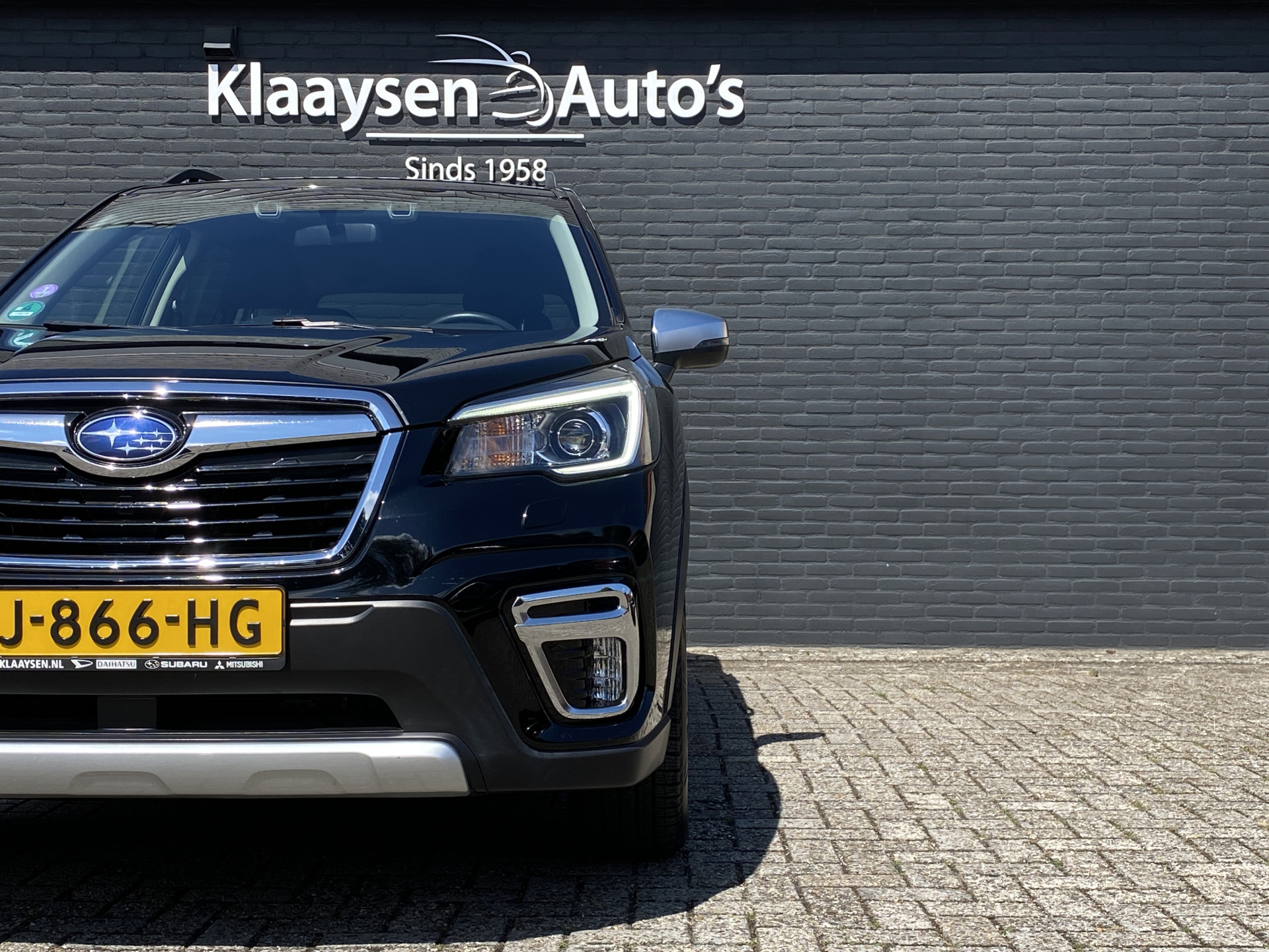 Subaru Forester 2.0i e-BOXER Luxury AUT. | dealer onderh. | leder interieur | trekhaak | adapt. cruise | carplay | memory seat