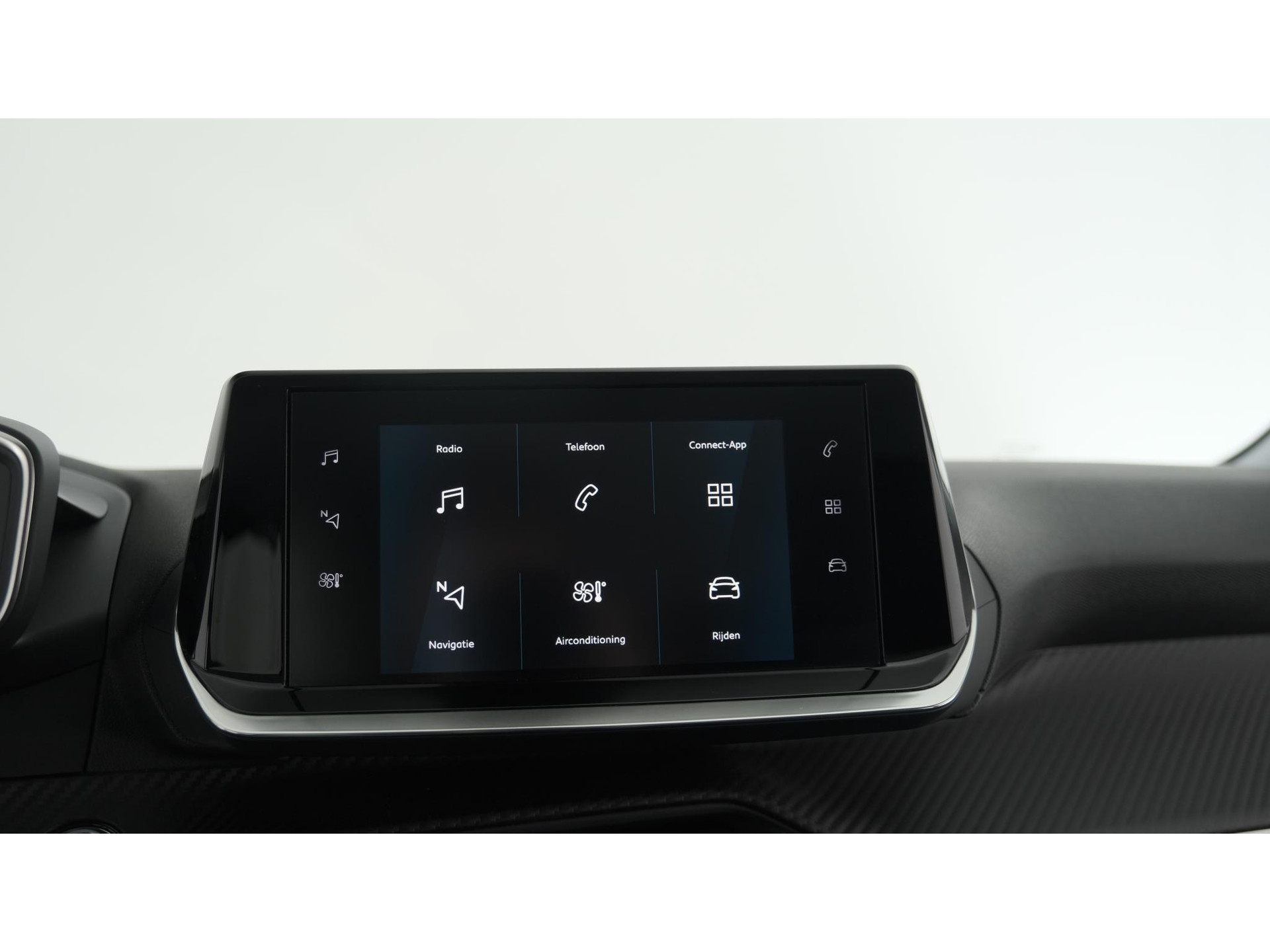 Peugeot 208 PureTech 100 EAT8 Allure | Parkeersensoren | Stoelverwarming | Apple Carplay | Climate Control