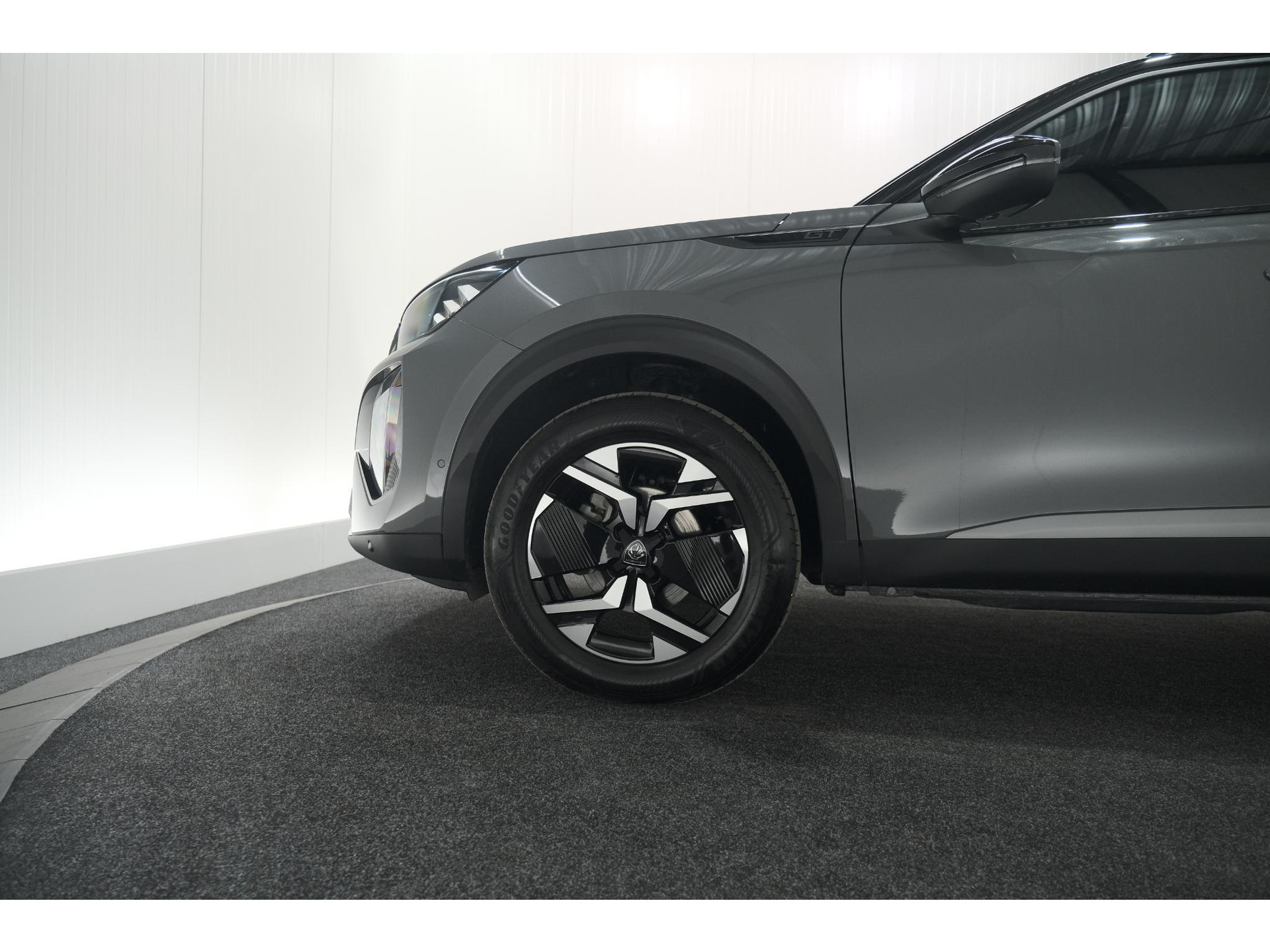 Peugeot 2008 PureTech 130 EAT8 GT | 360 Camera | Stoelmassage | Adaptieve Cruise Control | Dodehoekdetectie