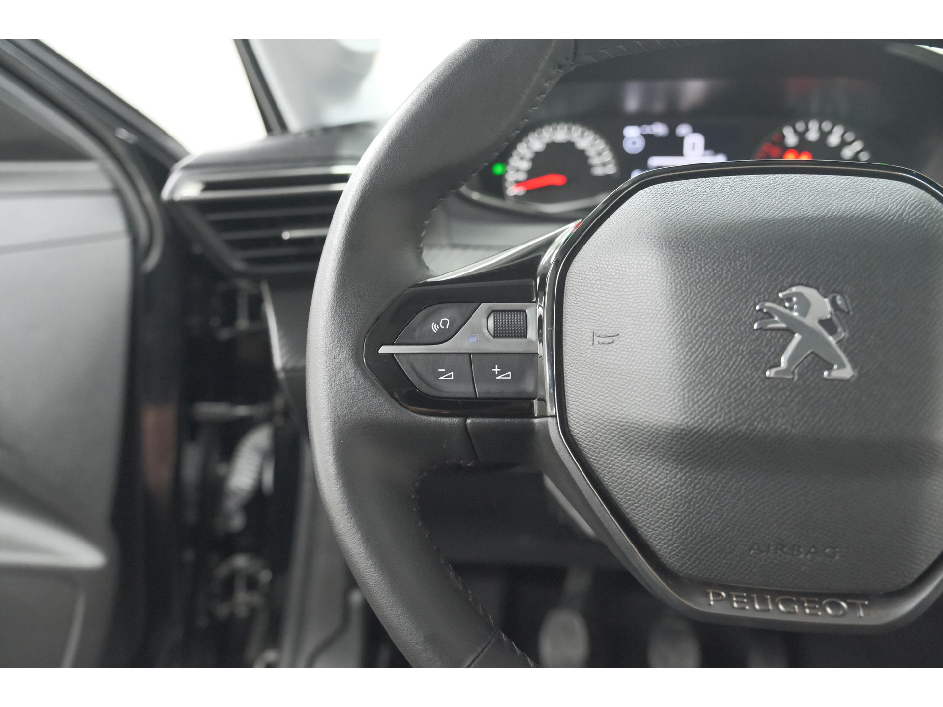 Peugeot 208 PureTech 75 Active | Apple Carplay | Cruise Control | Airco