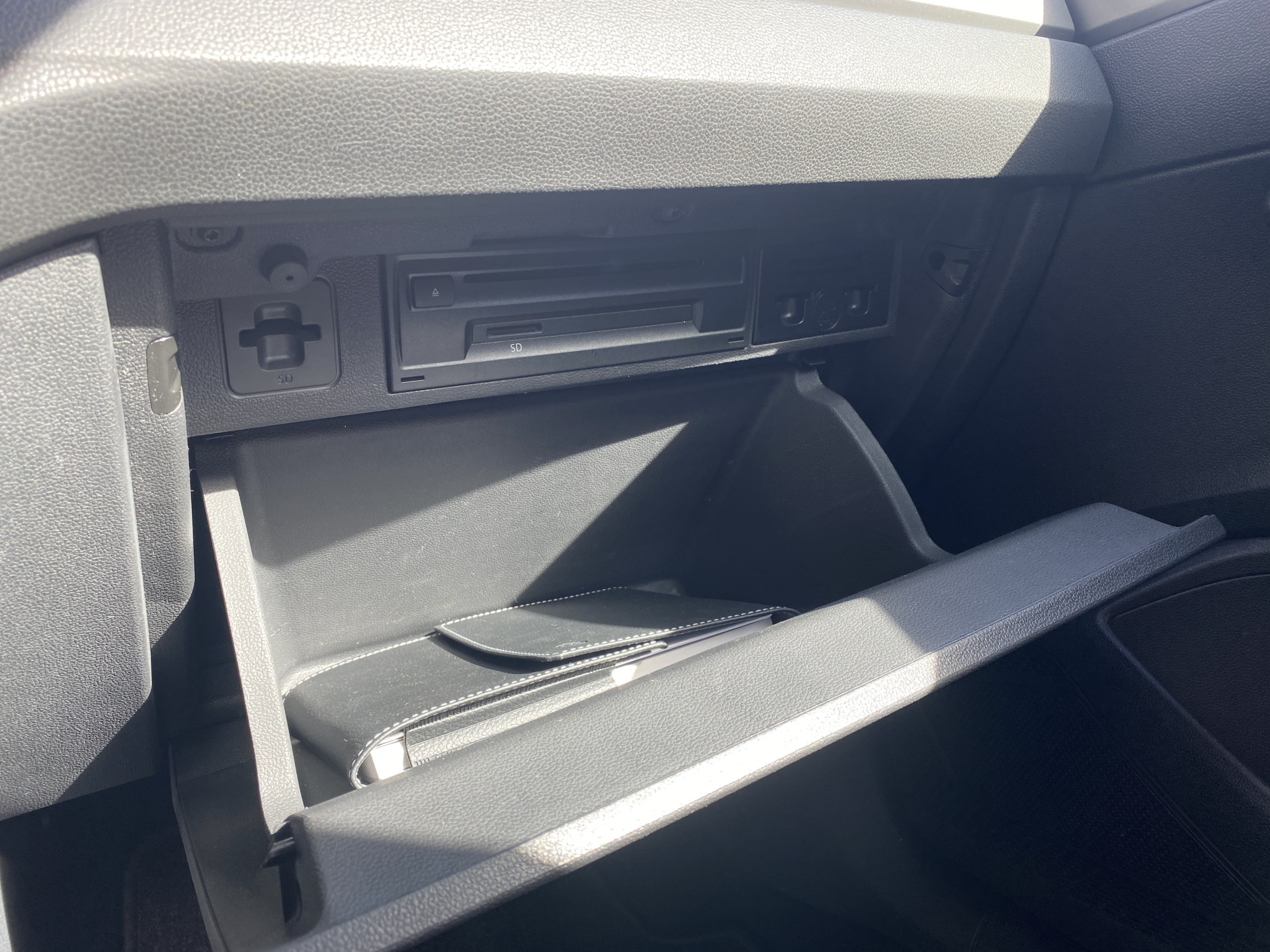 Volkswagen Polo 1.0 Comfortline | apple carplay - android auto | airco | cruise control | bluetooth | lichtsensor | NL auto