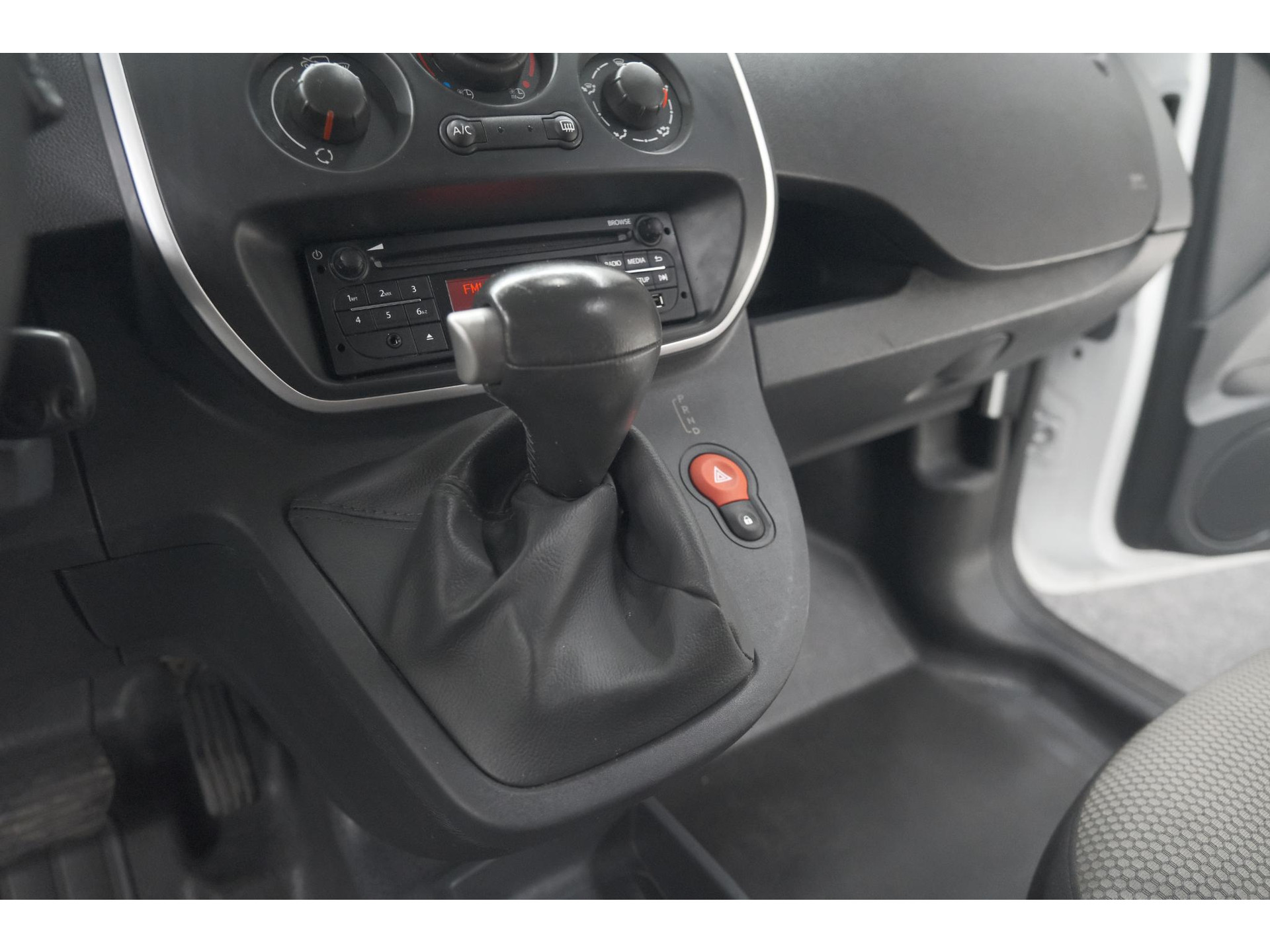 Renault Kangoo E-Tech 33 kWh 82 PK | Koopaccu | Airco | Cruise Control | DAB Radio