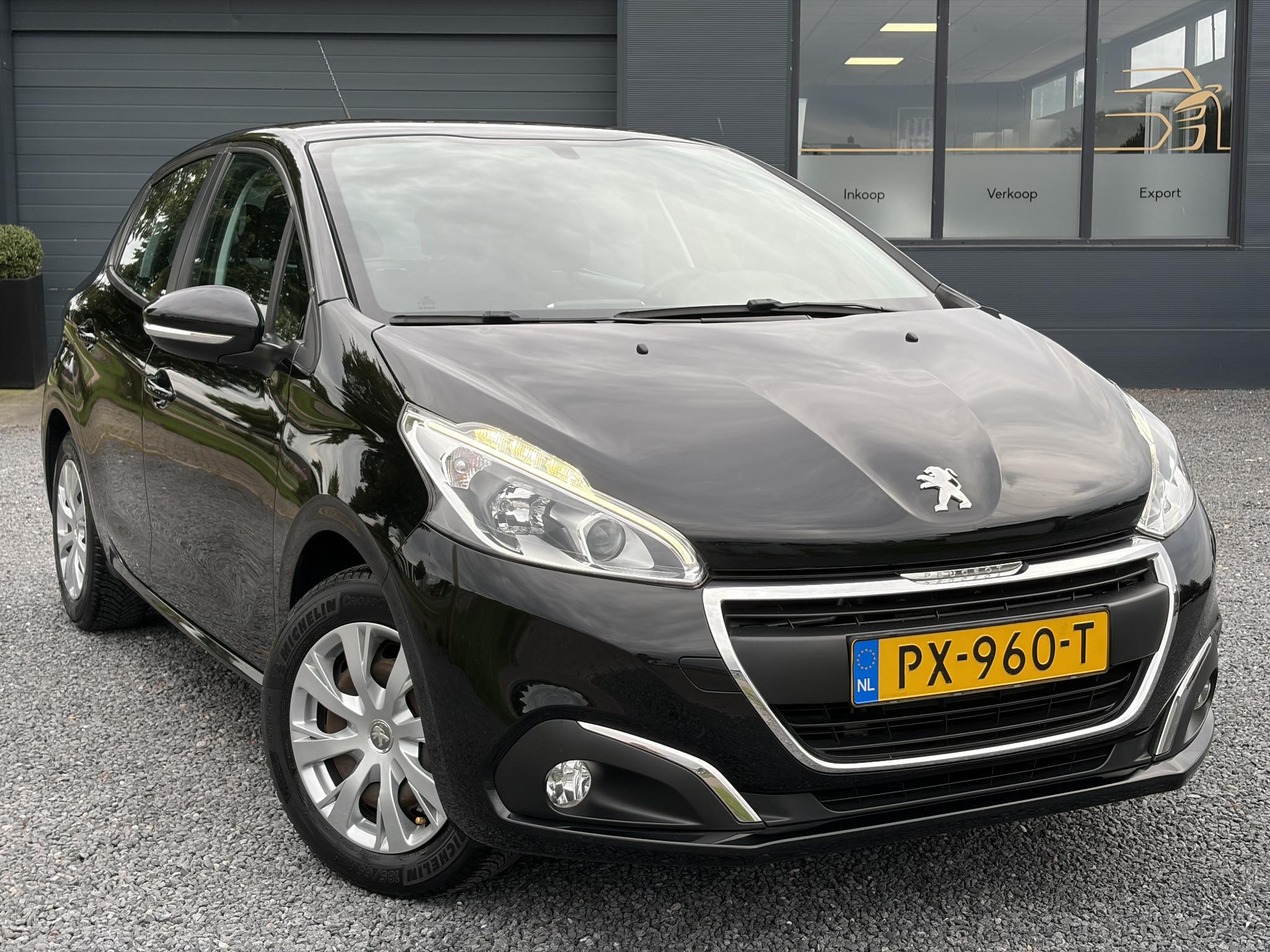 Peugeot 208 1.2 PureTech Blue Lion ✓2e Eigenaar✓Navi✓Carplay✓Airco✓Cruise✓Pdc✓5 Deurs✓N.A.P✓Zeer Zuinig✓Weinig Km✓Apk tot 10-2027