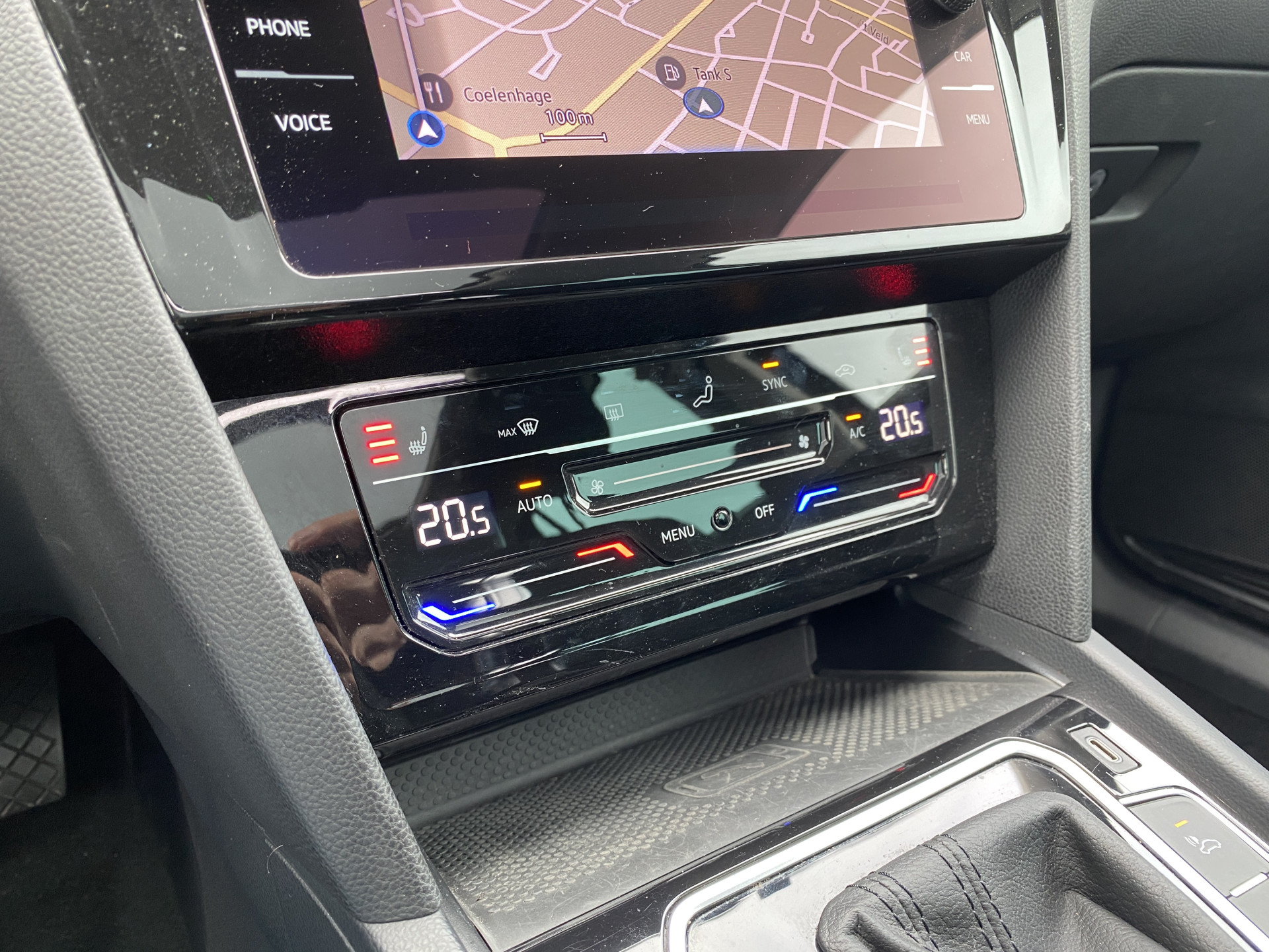 Volkswagen Passat Variant 1.4 TSI PHEV GTE Business | 1e eigenaar | navigatie | trekhaak | panoramadak | virtual cockpit | camera | BTW