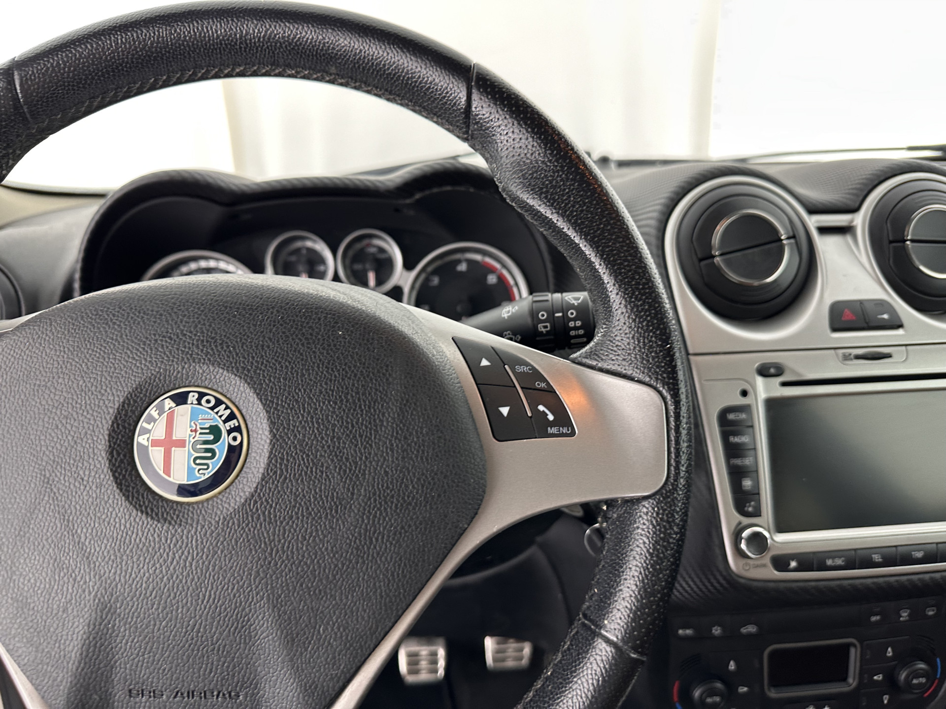 Alfa Romeo MiTo 1.3 JTDm ECO Limited Edition *LUXURY-LEATHER | NAVI-FULLMAP | SPORT-SEATS | ECC | PDC | CRUISE | CARBON-INLAY | 17''ALU*