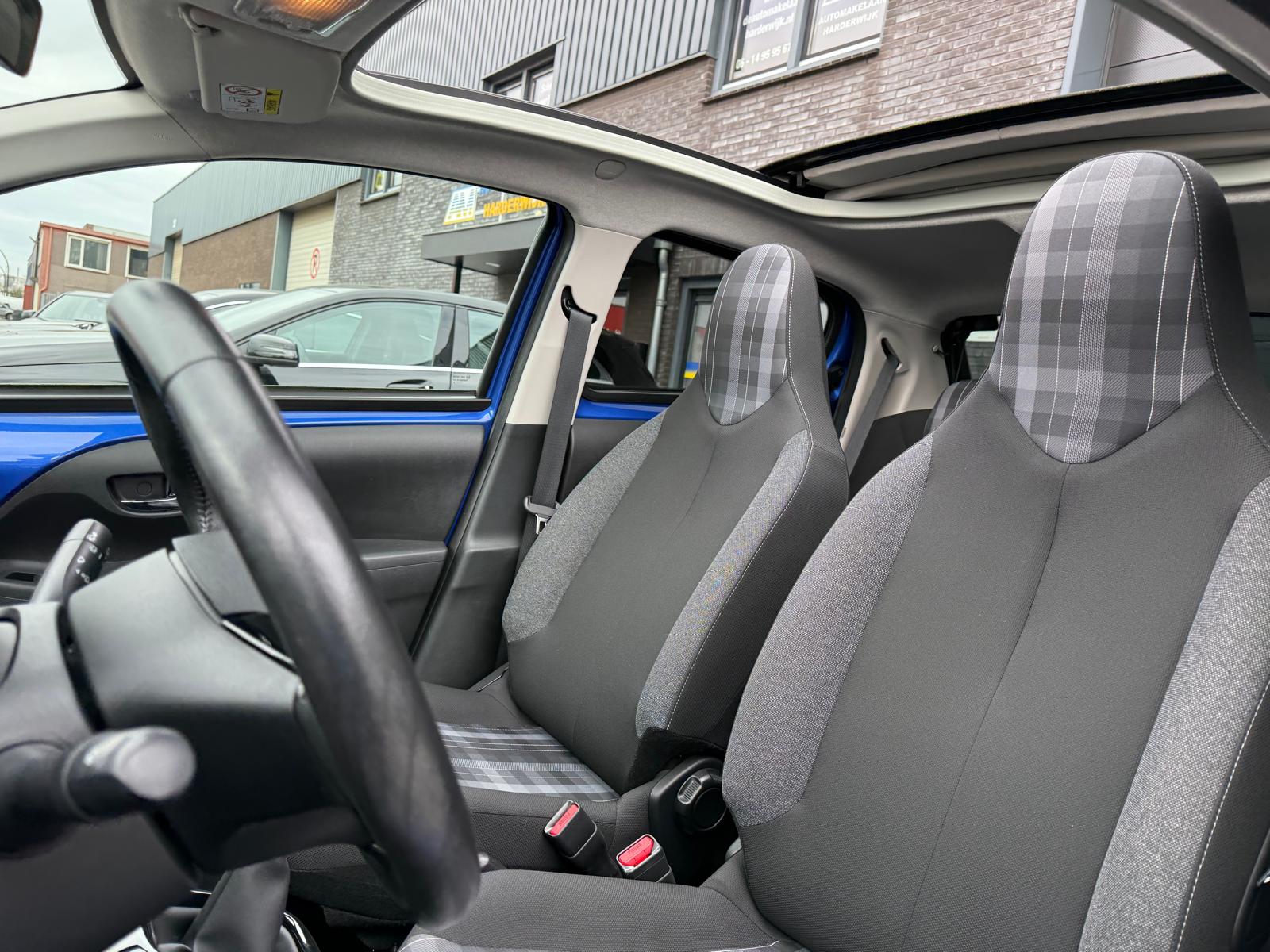 Peugeot 108 1.0 e-VTi Allure TOP! | 2E EIGENAAR | 3/6/12MND GARANTIE| NAVI | CARPLAY | CLIMA | LMV |