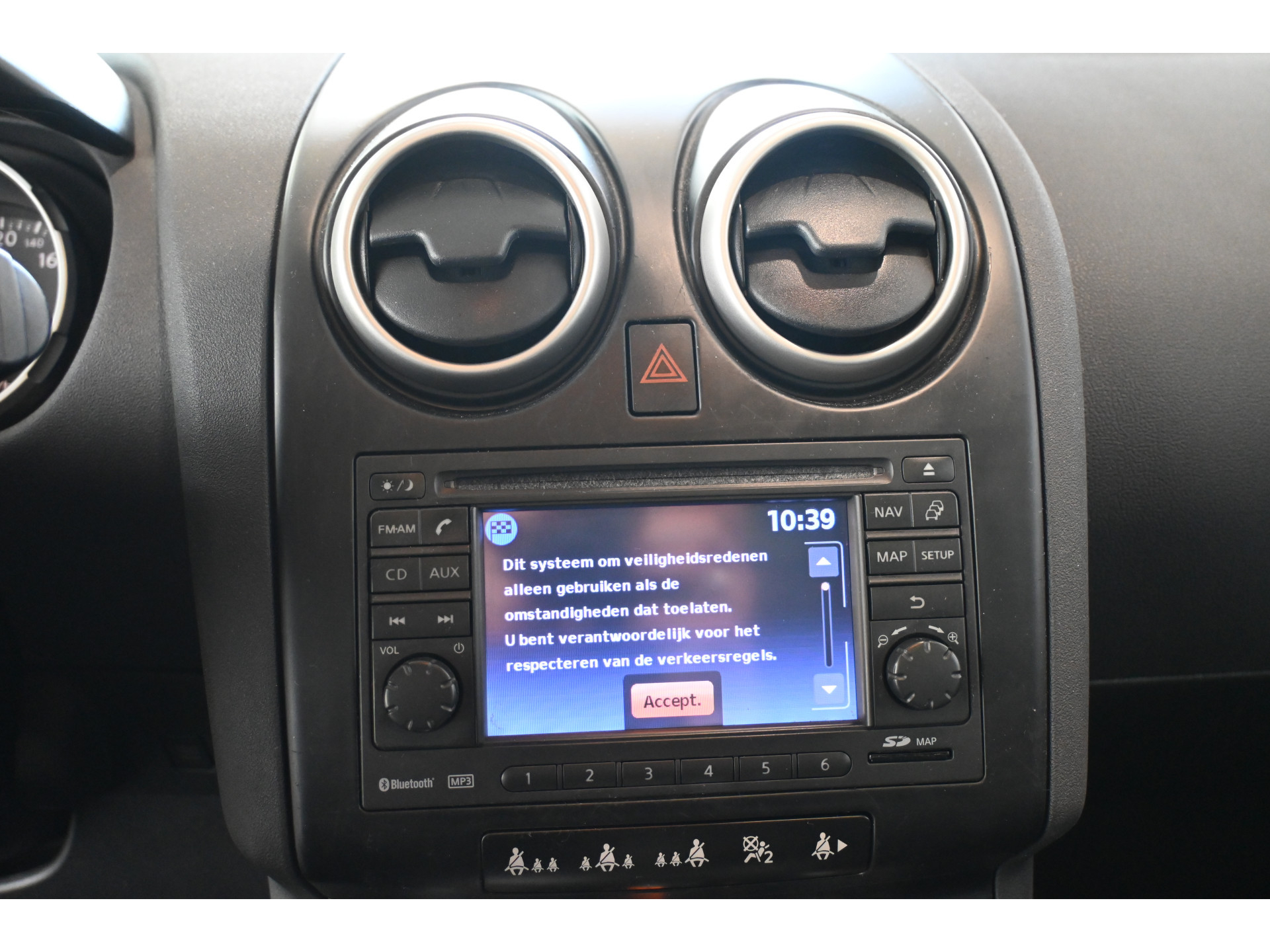 Nissan Qashqai +2 2.0 Tekna 4WD Automaat Clima Panoramadak 7-Persoons Navigatie Licht metaal Inruil mogelijk