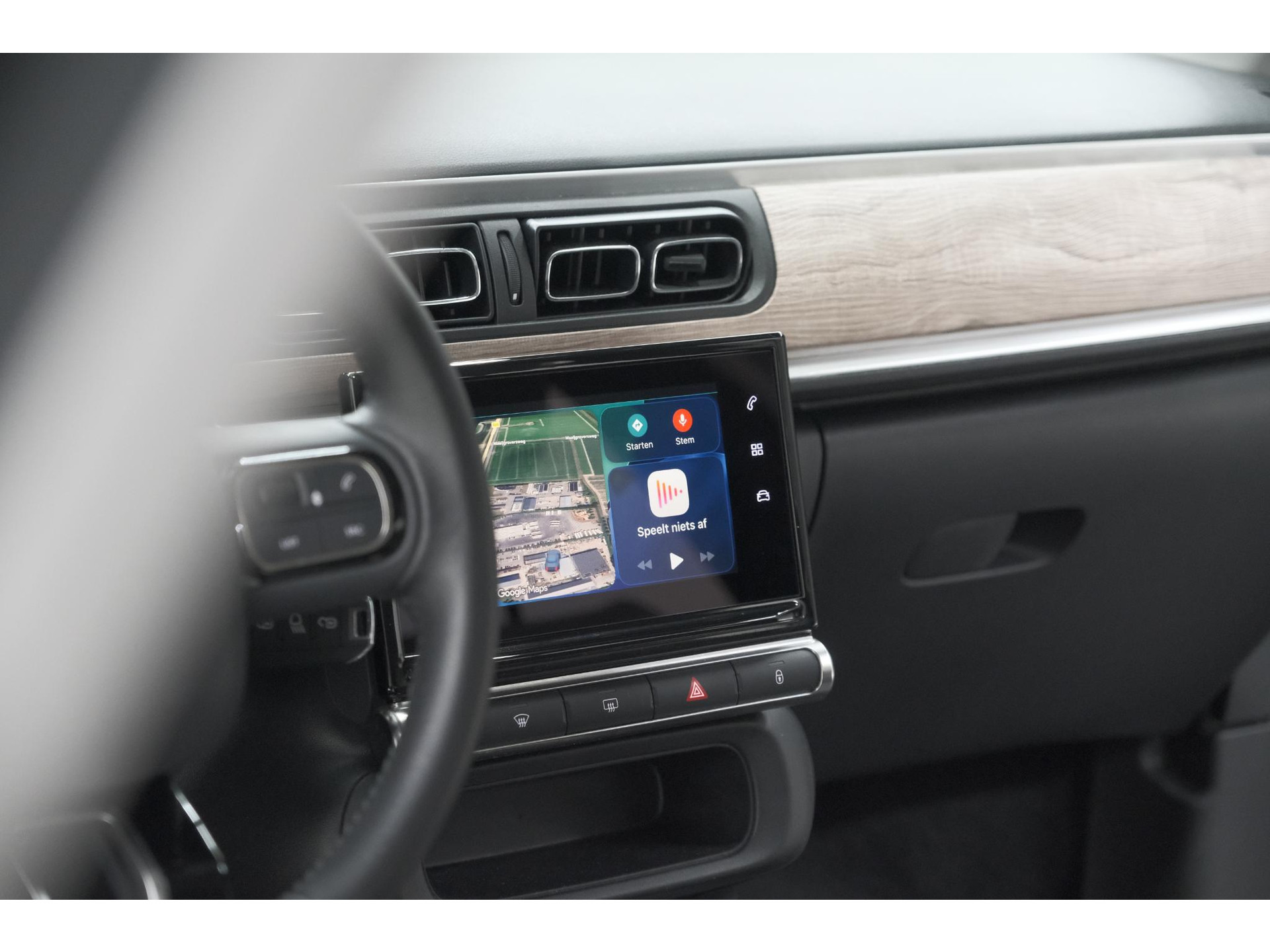 Citroen C3 PureTech 82 Feel Edition | Apple Carplay | Parkeersensoren | Navigatie | Climate Control | 16 Inch Velgen