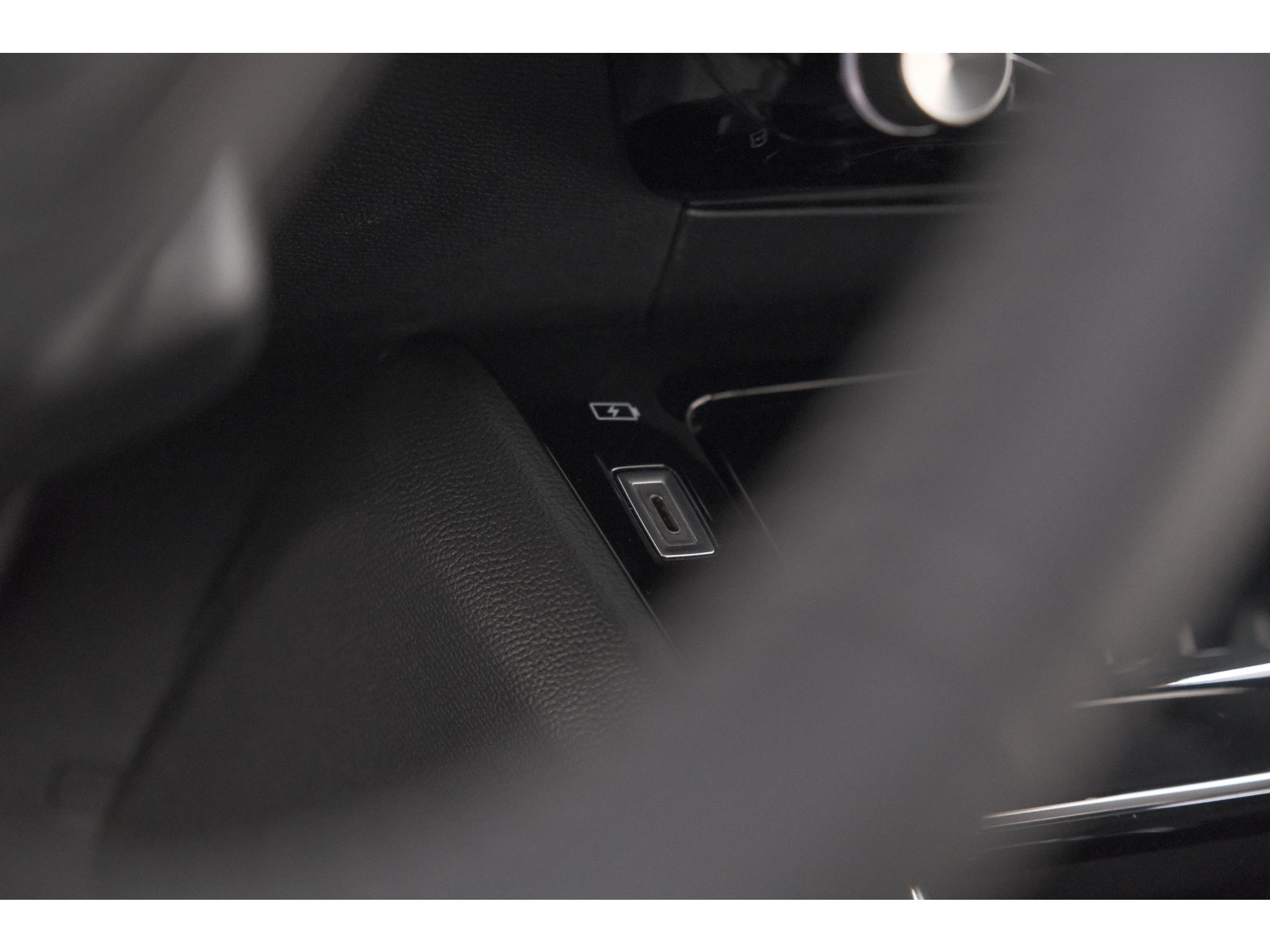 Peugeot 208 PureTech 100 EAT8 Allure Pack | Camera | Navigatie | Apple Carplay | Parkeersensoren
