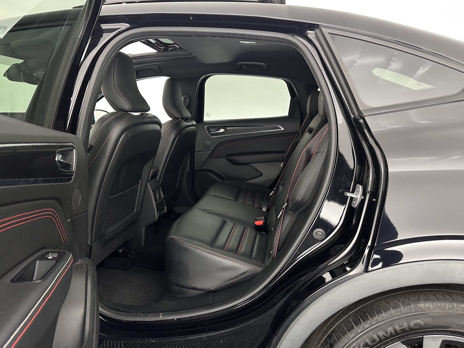 Renault Arkana 1.6 E-Tech Hybrid 145 R.S. Line (INCL.BTW) Aut. *PANO | ADAPTIVE-CRUISE | LEATHER | FULL-LED | BLINDSPOT | CAMERA | HEATED-SPORTSEATS | KEYLESS | AMBIENT-LIGHT | DIGI-COCKPIT | PRIVACY-GLASS | NAVI-FULLMAP | ECC | PDC | 18'