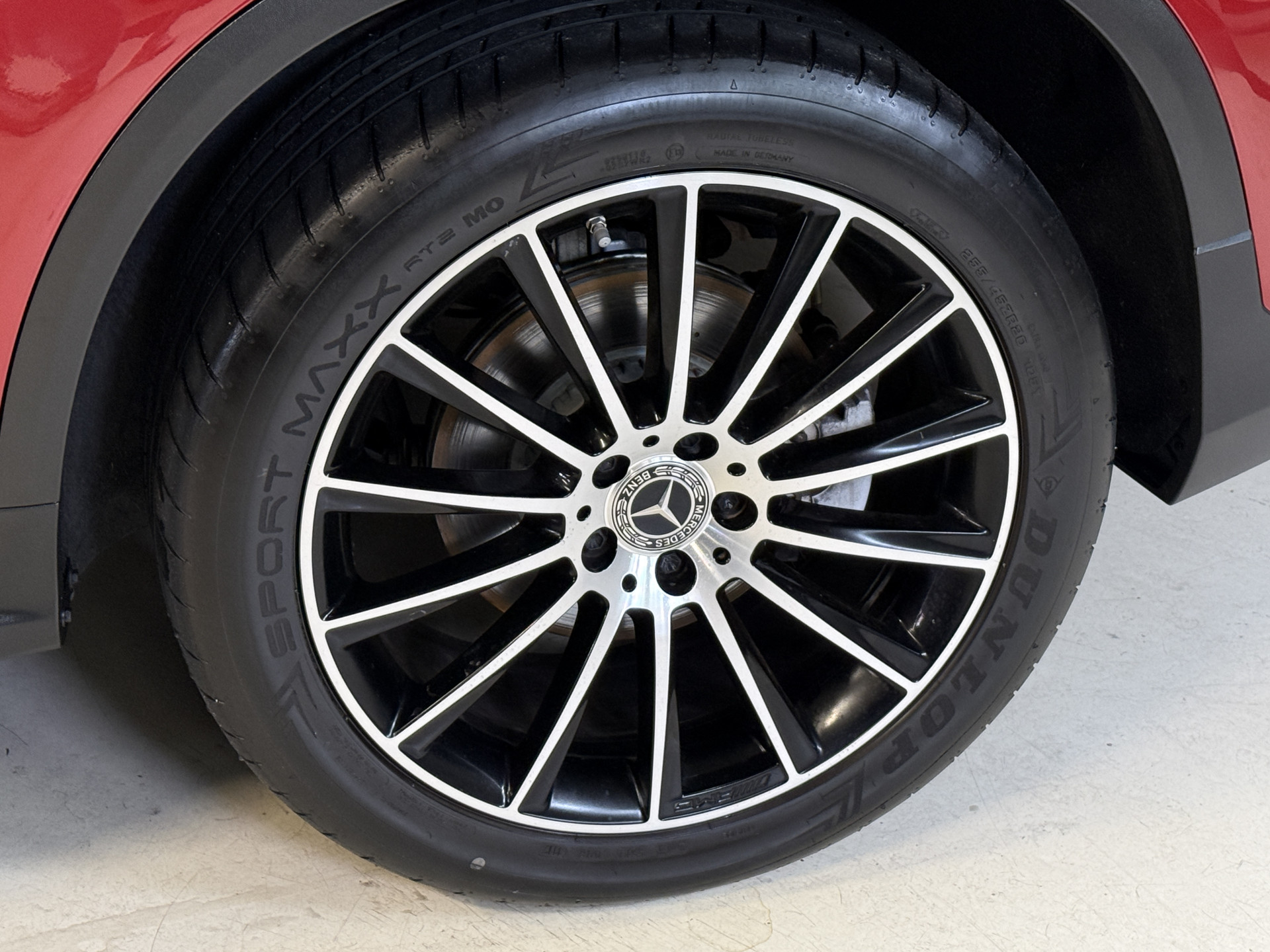 Mercedes-Benz GLC-klasse 250 4MATIC AMG Line Premium | Panoramadak | Stoelverwarming | Camera