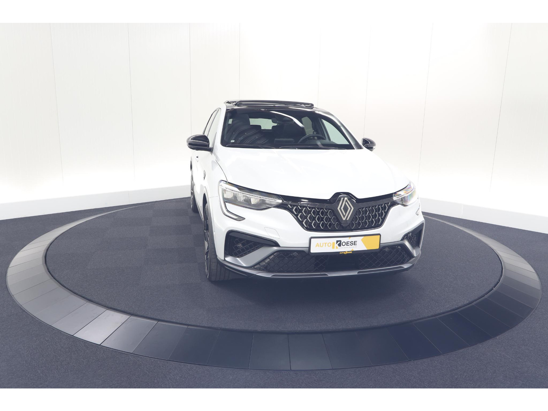 Renault Arkana 1.6 E-Tech full hybrid 145 esprit Alpine | 360 Camera | Panoramadak | Stoelverwarming | Dodehoekdetectie