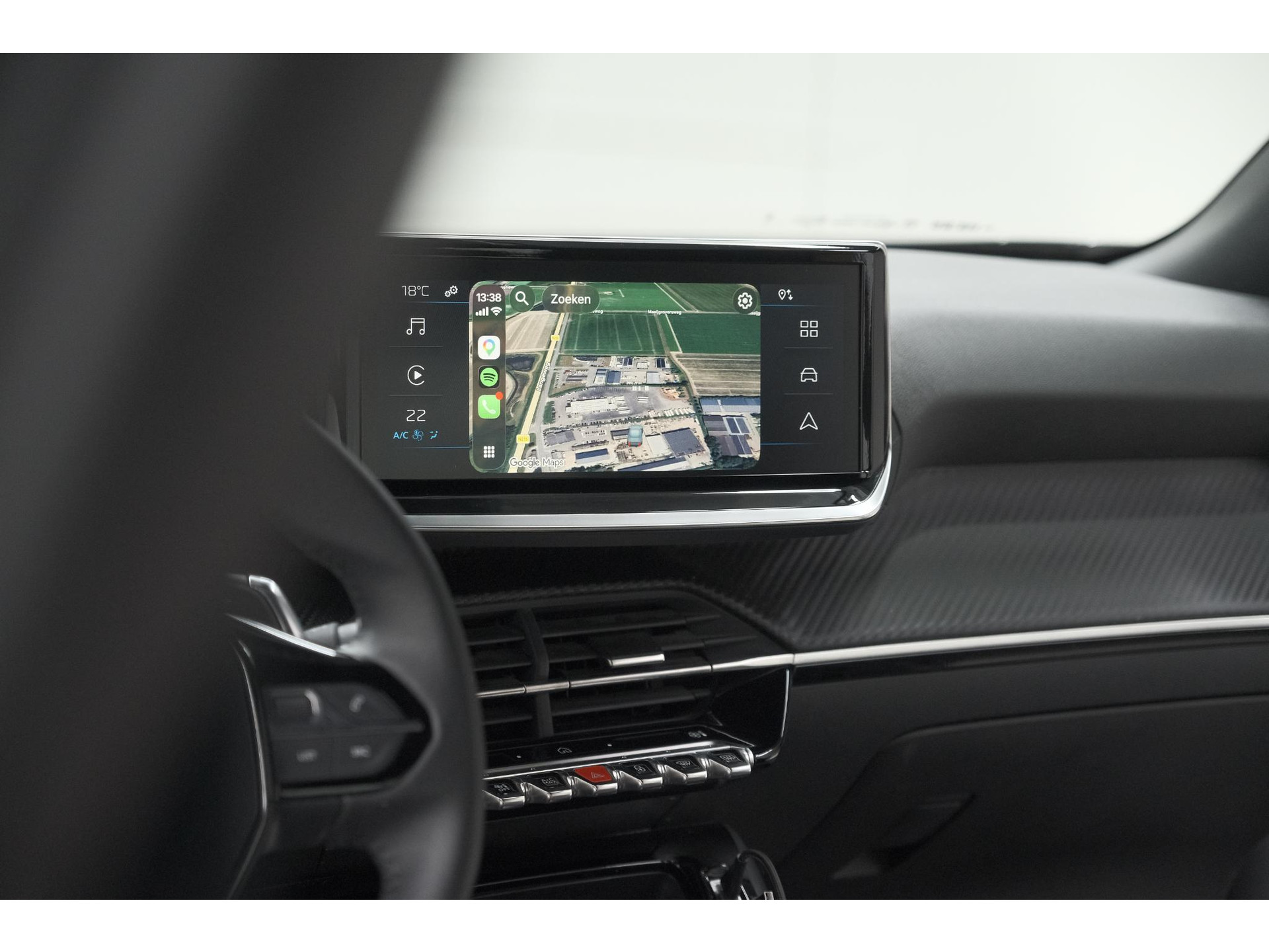 Peugeot 2008 1.2 Hybrid 136 Style | Apple Carplay | Parkeersensoren | Climate control