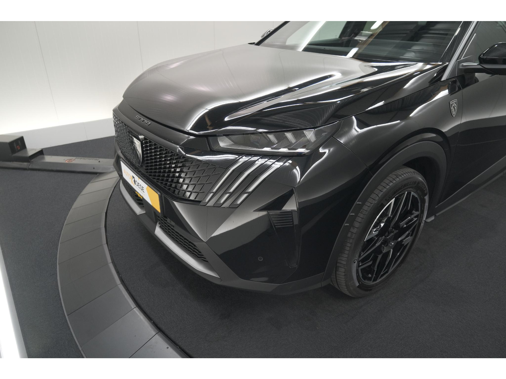 Peugeot 5008 1.2 Hybrid 136 GT 7p | Adaptieve Cruise Control | Camera | Elektrische Kofferklep | Stoelverwarming