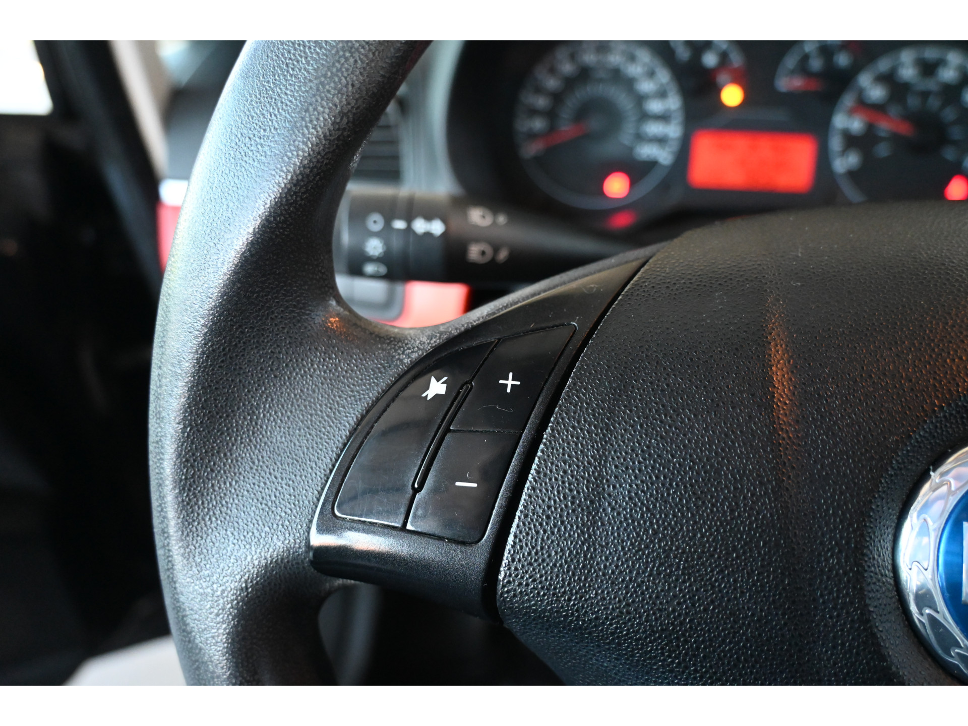Fiat Grande Punto 1.4 Dynamic Nap Airco Lichtmetaal Stuurbekrachtiging Rijklaarprijs Inruil Mogelijk!