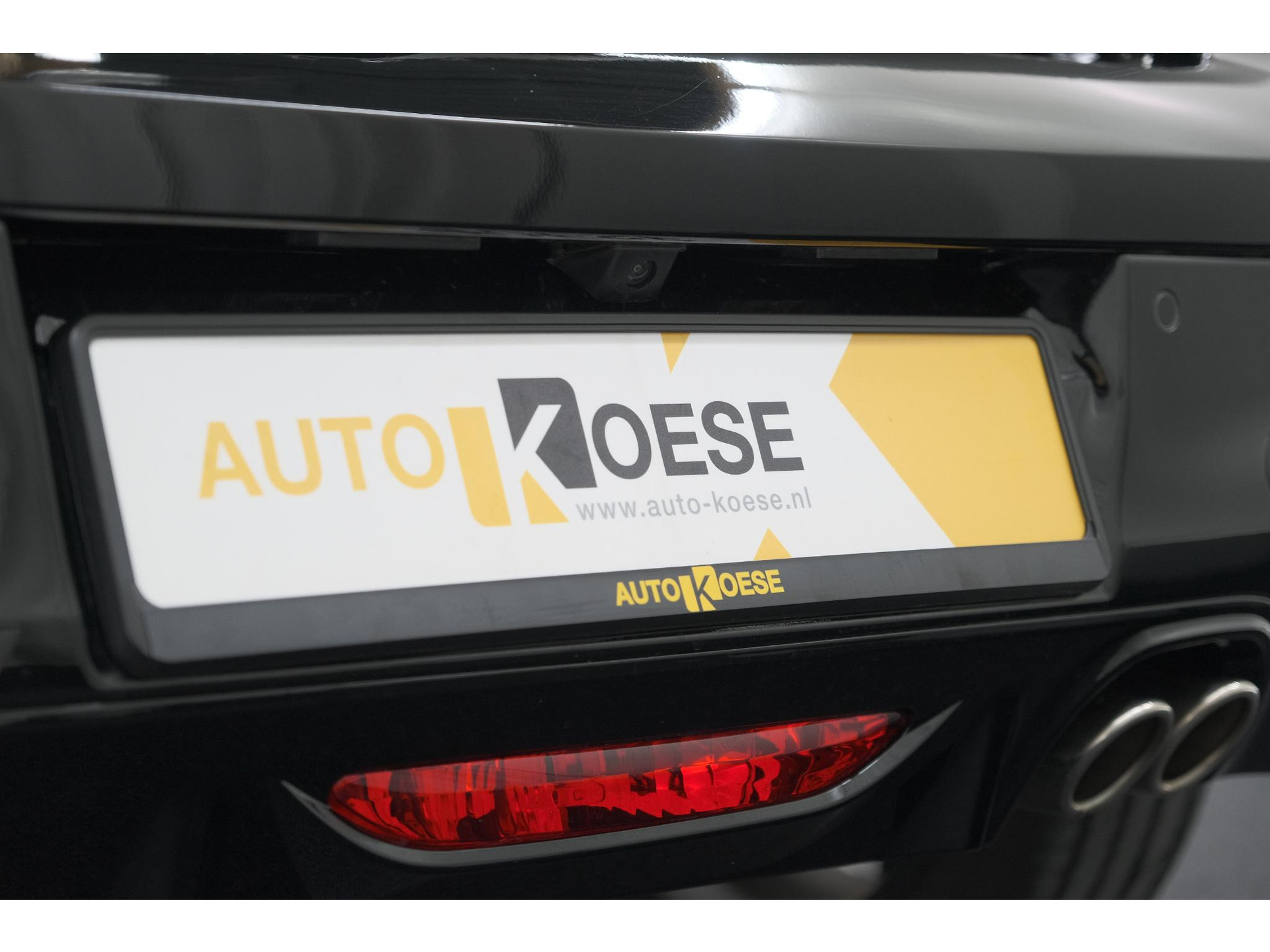 Peugeot 208 PureTech 130 EAT8 GT-Line | Camera | Adaptieve Cruise Control | Stoelverwarming | Navigatie