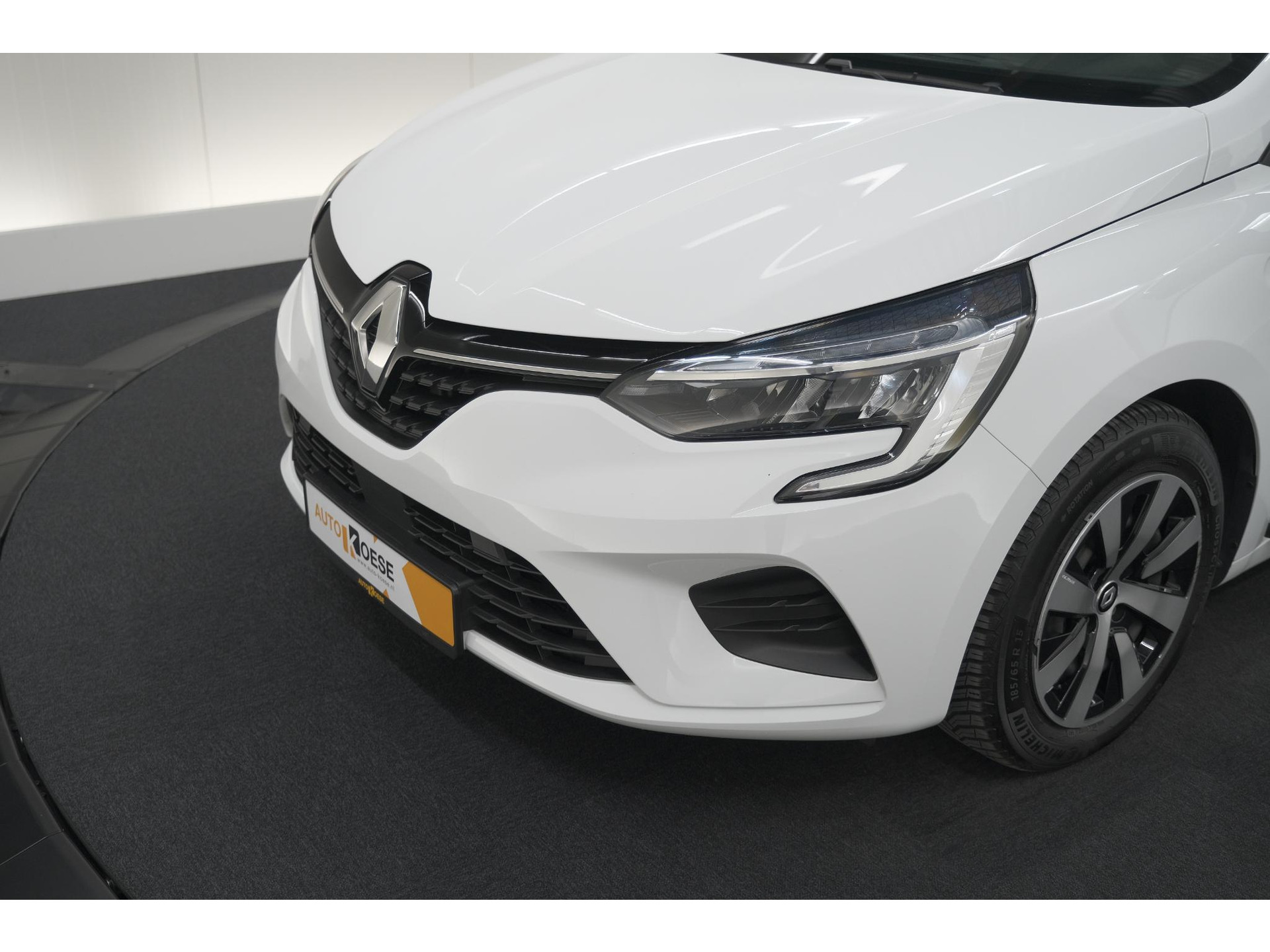 Renault Clio TCe 90 Equilibre | Parkeersensoren | Apple Carplay | Cruise Control | Airco