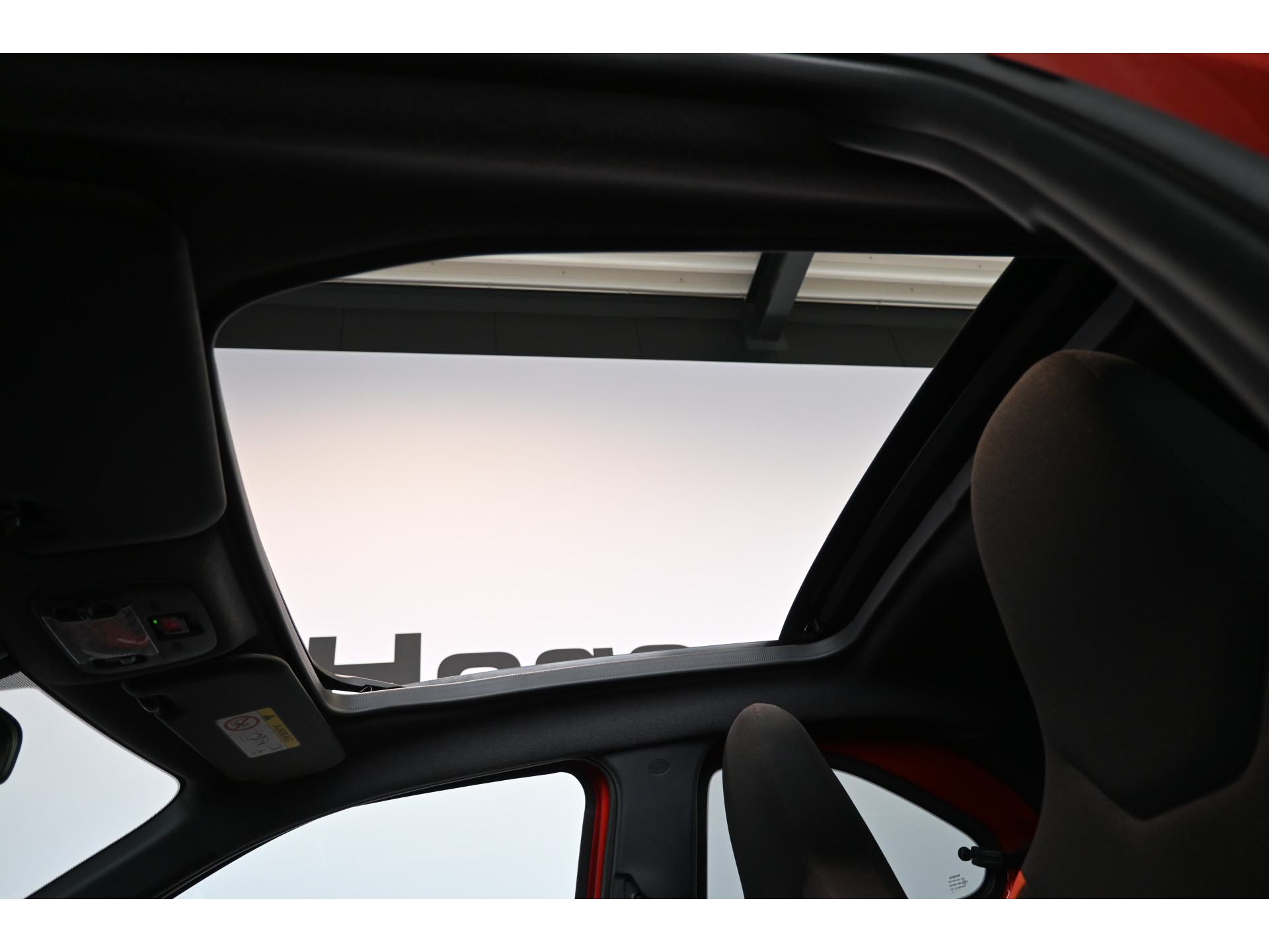 Toyota Aygo X 1.0 VVT-i MT Play Clima Carplay Panoramadak Camera LED Rijklaarprijs Inruil Mogelijk!
