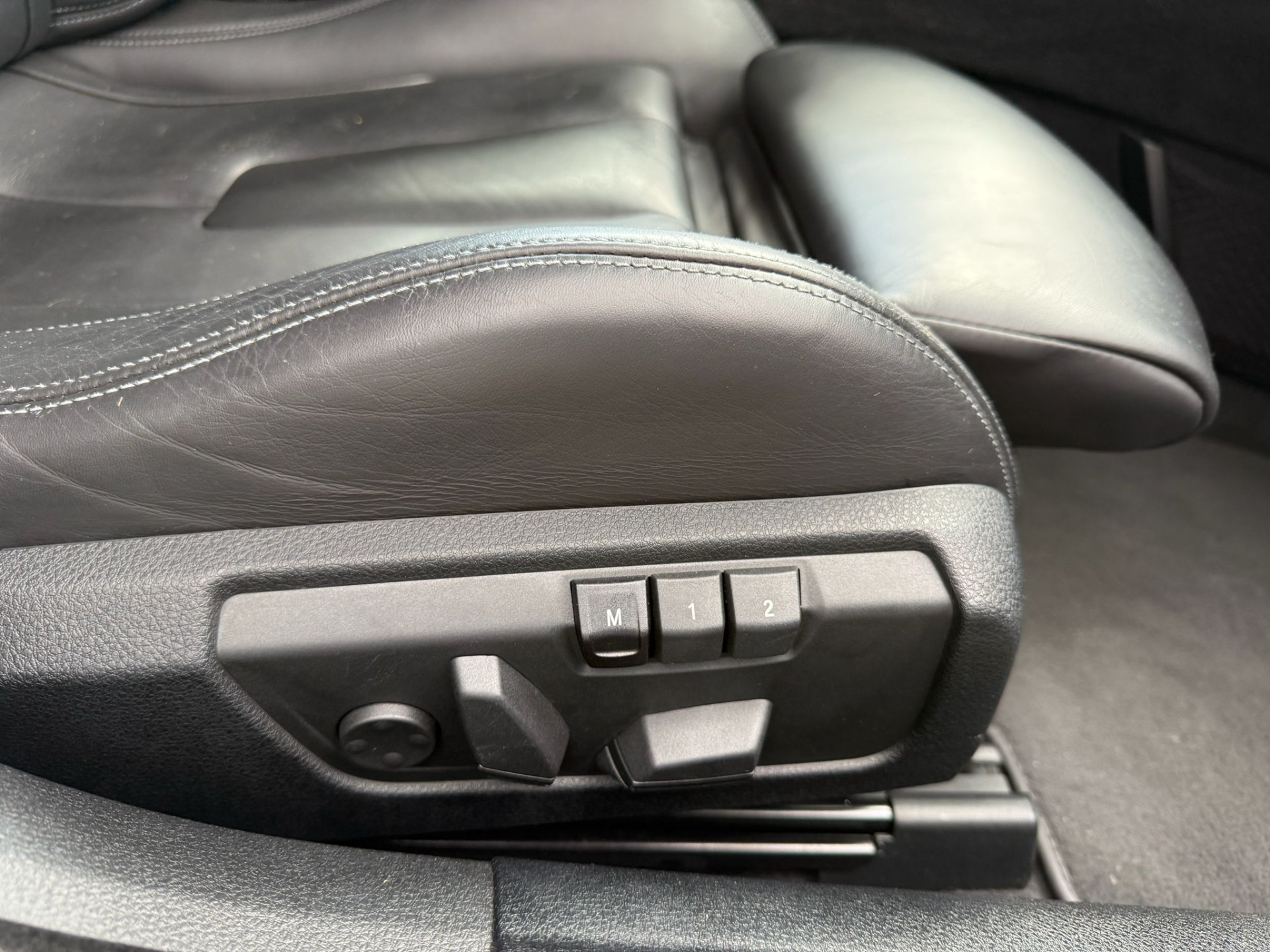 BMW 6-serie Gran Coupé M6 | 3/6/12MND GARANTIE | CARBON | NAVI | XENON | MEMORY | CRUISE | LEDER | MAT |