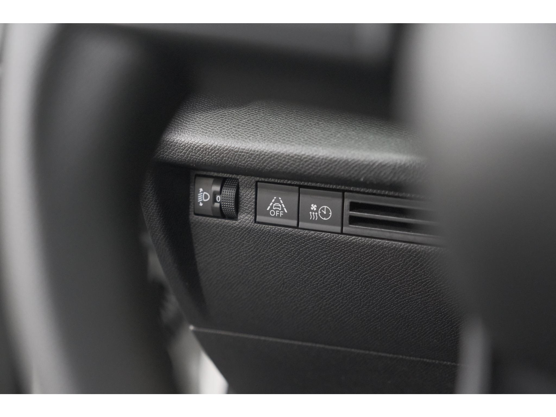 Citroen Ë-C4 Live 50 kWh | 11 KW lader | 93,1% SOH | Apple Carplay | Parkeersensoren | LED