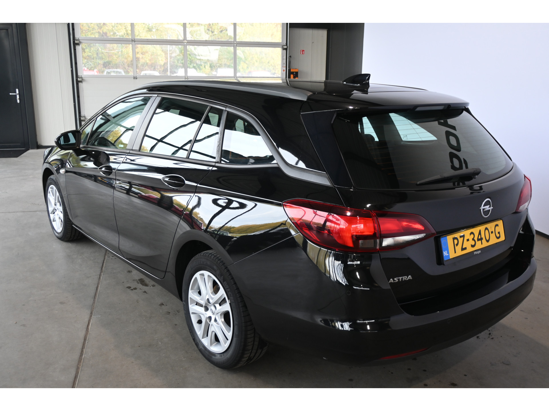 Opel Astra Sports Tourer 1.0 Online Edition Clima Navigatie Cruise Control Rijklaarprijs Inruil Mogelijk!