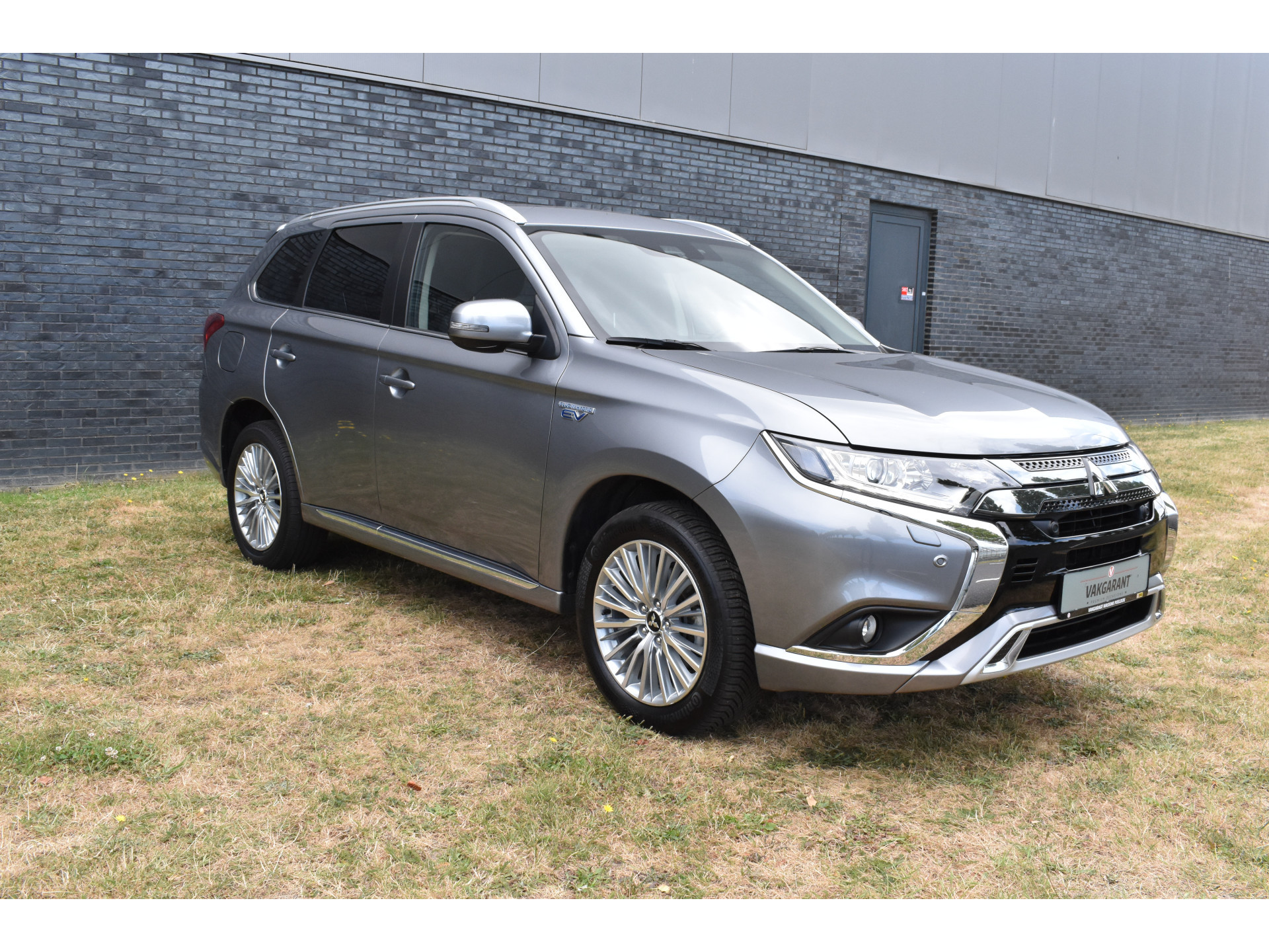 Mitsubishi Outlander 2.4 PHEV Instyle Plugin-hybride