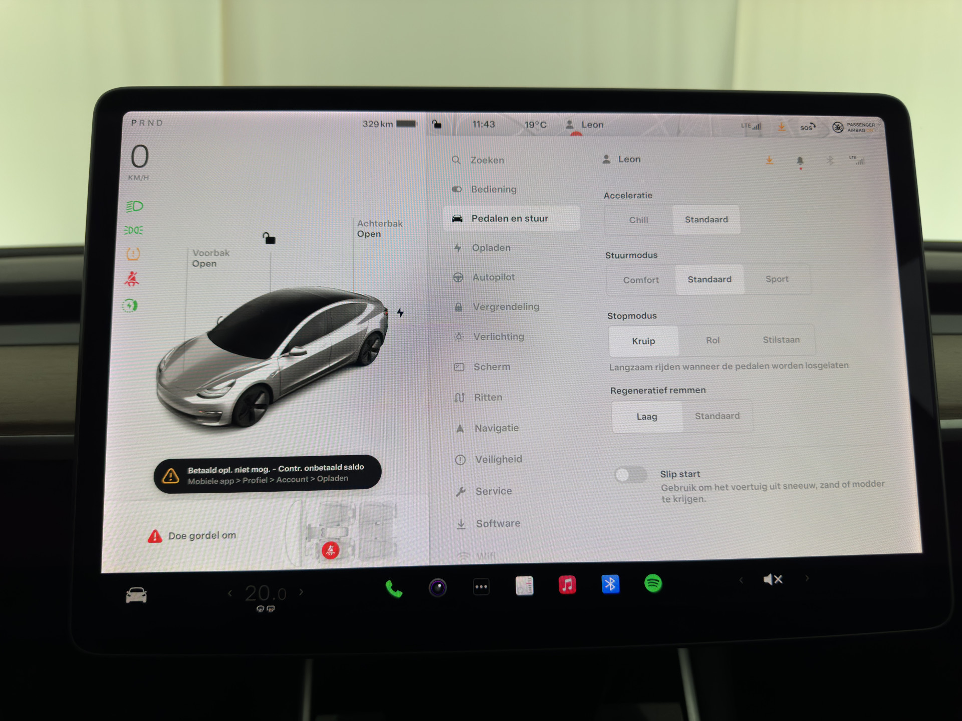 Tesla Model 3 Standard RWD Plus 60 kWh [ 3-Fase ] {SOH-88%} (INCL-BTW) Aut. *PANO | AUTO-PILOT | LEATHER | KEYLESS | FULL-LED | MEMORY-PACK | SURROUND-VIEW | DAB | CARPLAY | DIGI-COCKPIT | LANE-ASSIST | COMFORT-SEATS | 18"ALU*