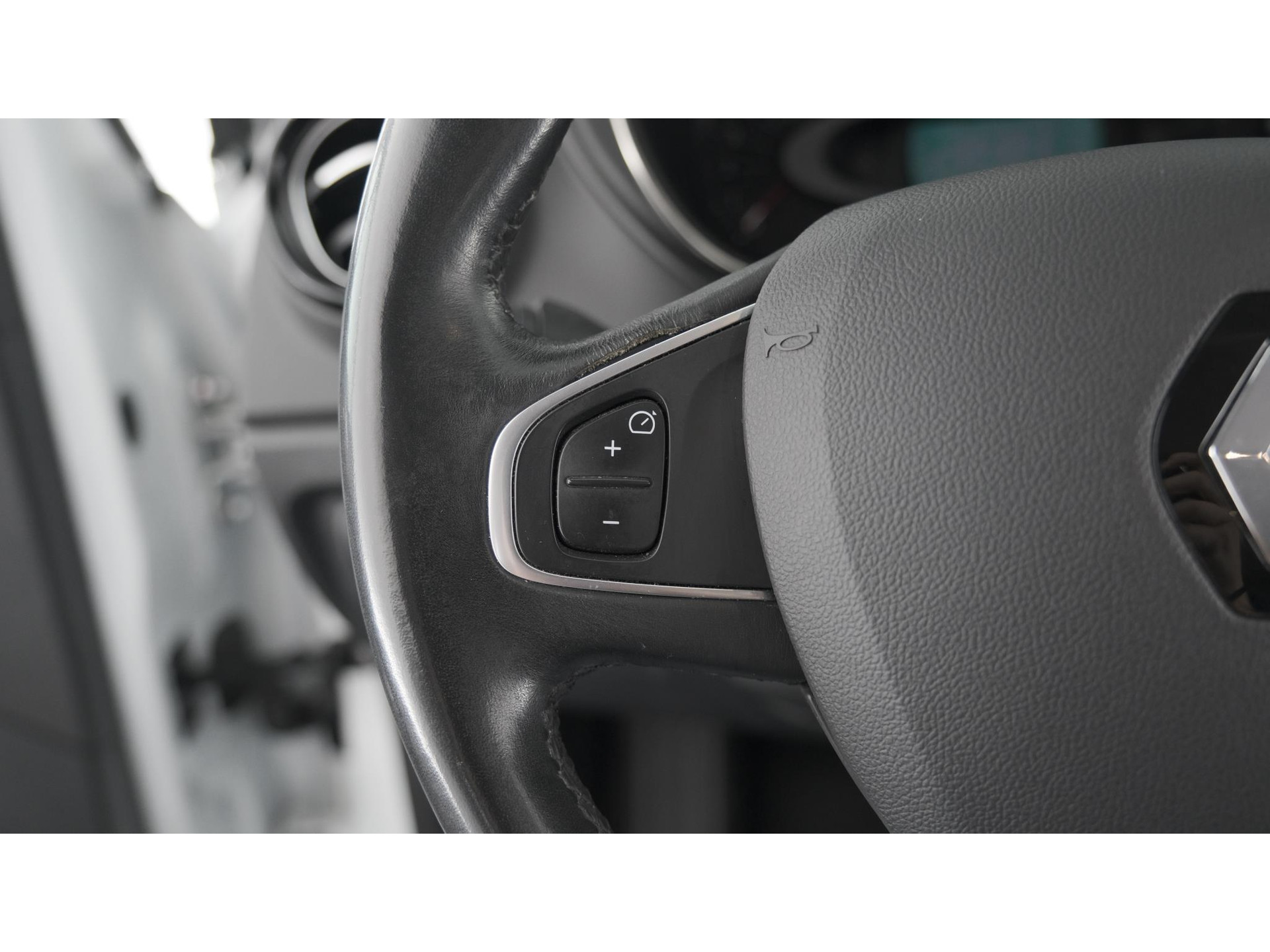 Renault Captur 1.3 TCe Intens | Trekhaak afneembaar | Navigatie | Parkeersensoren