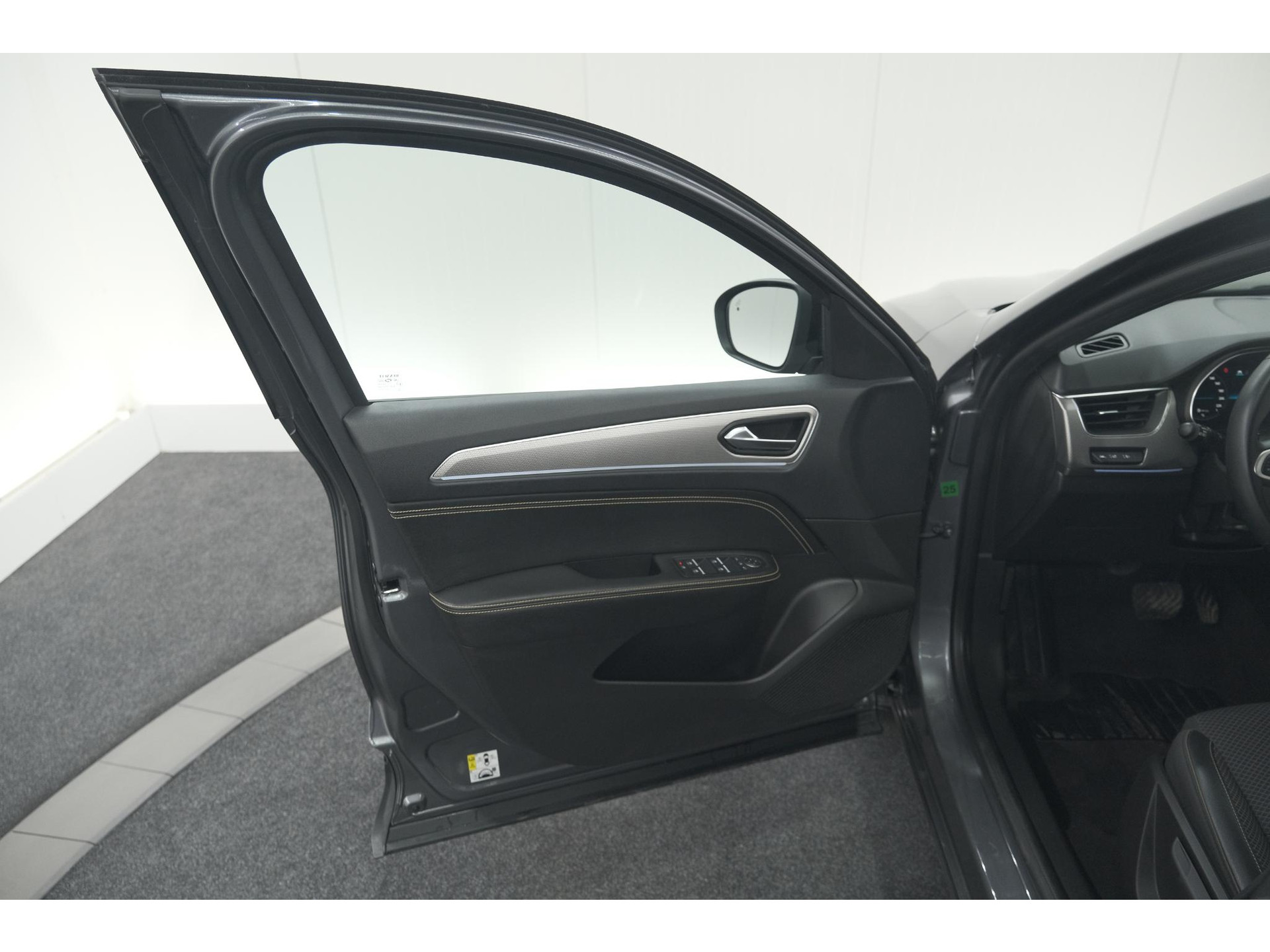 Renault Arkana Mild Hybrid 140 EDC Techno | 360 Camera | Dodehoekdetectie | Adaptieve Cruise Control